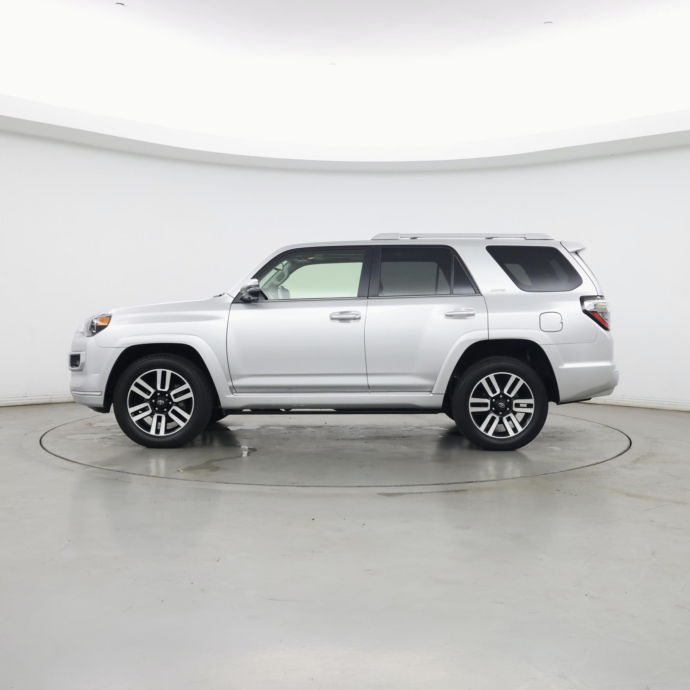Thumbnail: 2023 Toyota 4Runner - 3