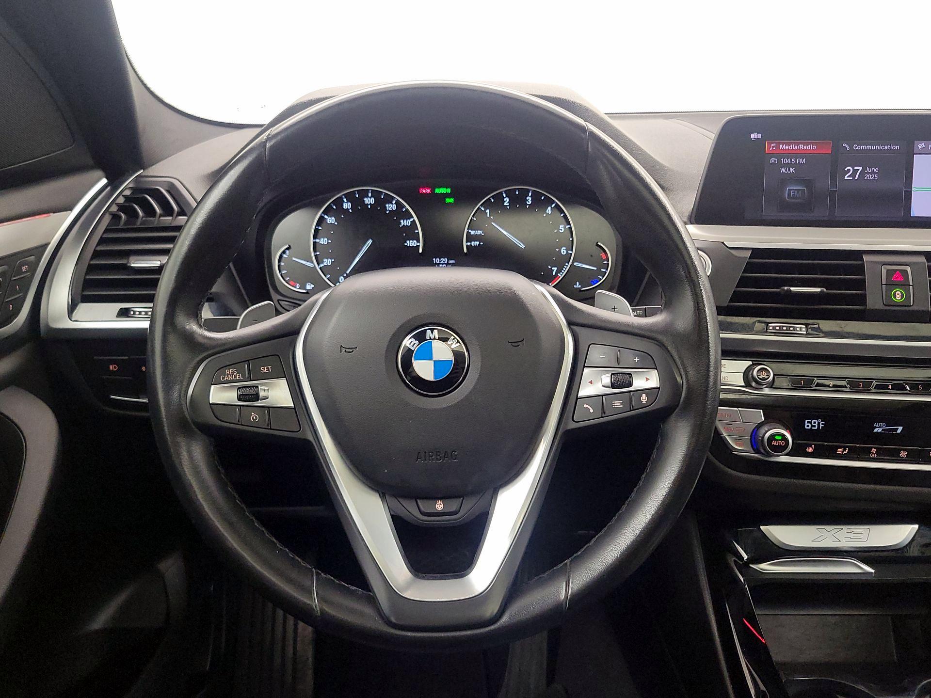 Thumbnail: 2021 BMW X3 - 10