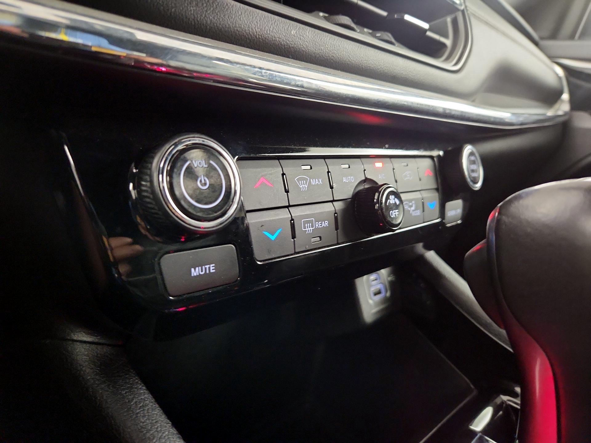 Thumbnail: 2022 Jeep Compass - 14