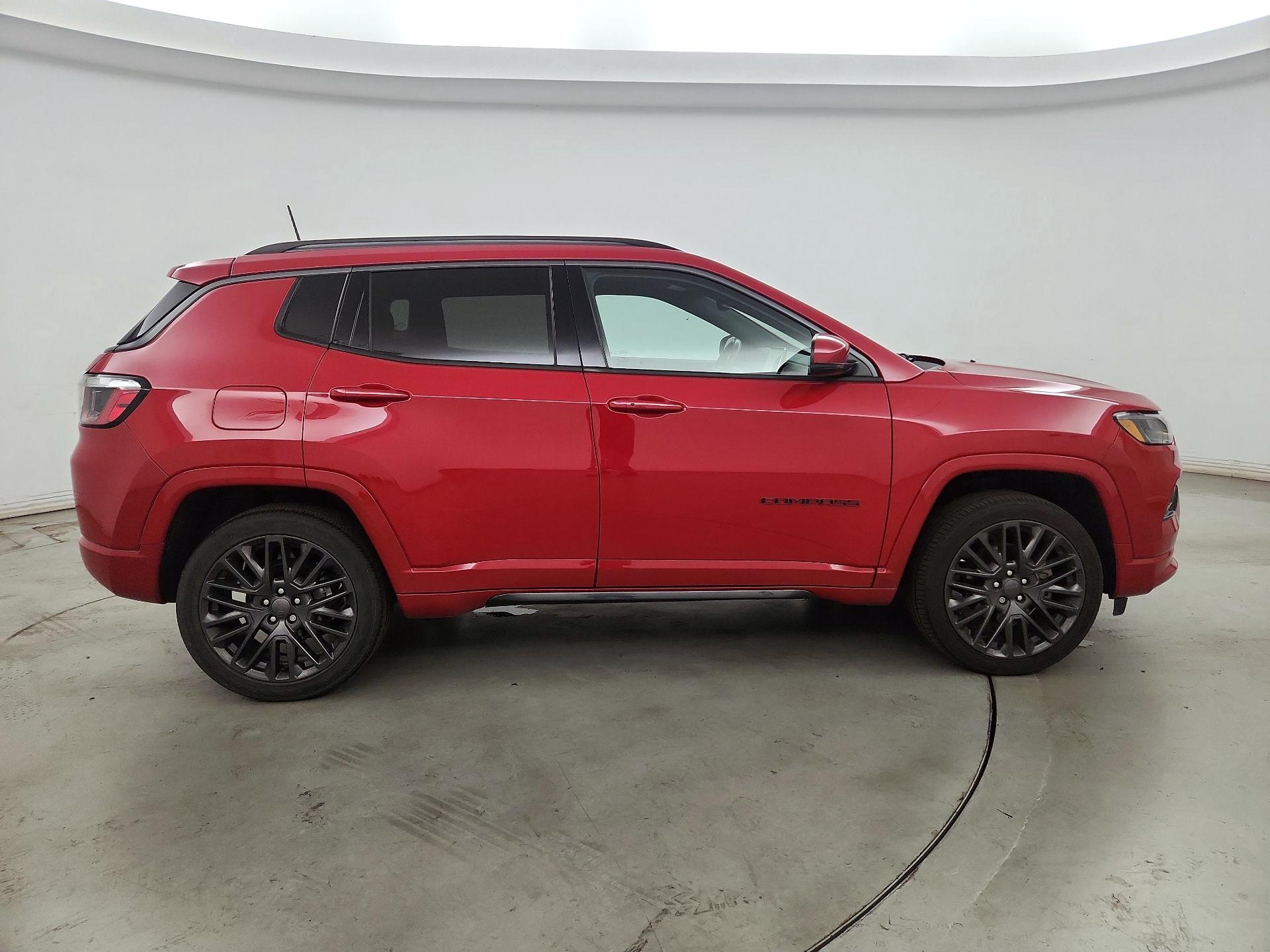 Thumbnail: 2022 Jeep Compass - 4