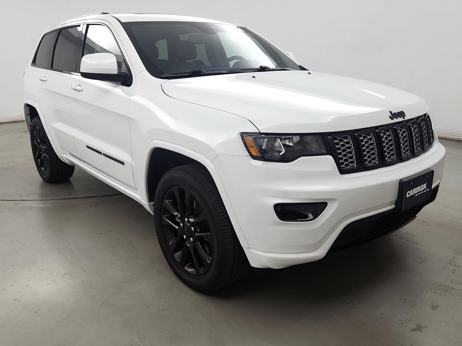 Thumbnail: 2022 Jeep Grand Cherokee - 1