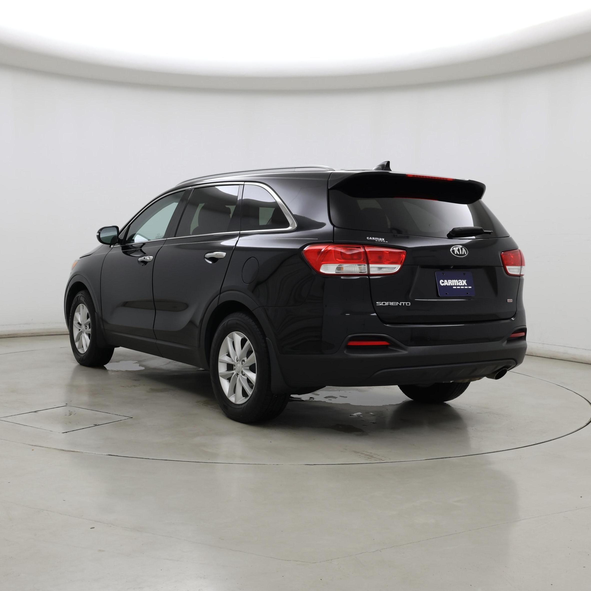 Thumbnail: 2017 Kia Sorento - 2
