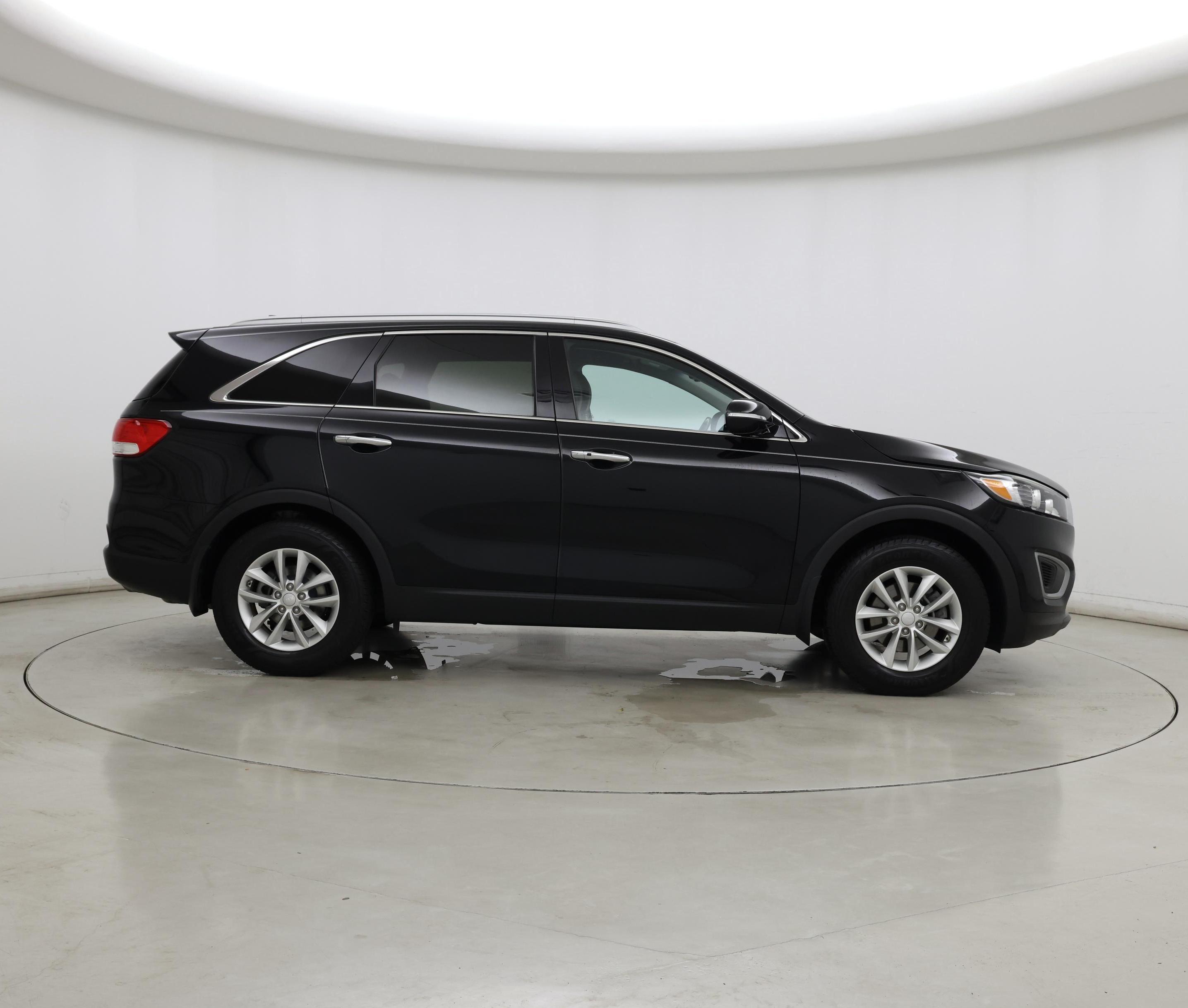 Thumbnail: 2017 Kia Sorento - 7
