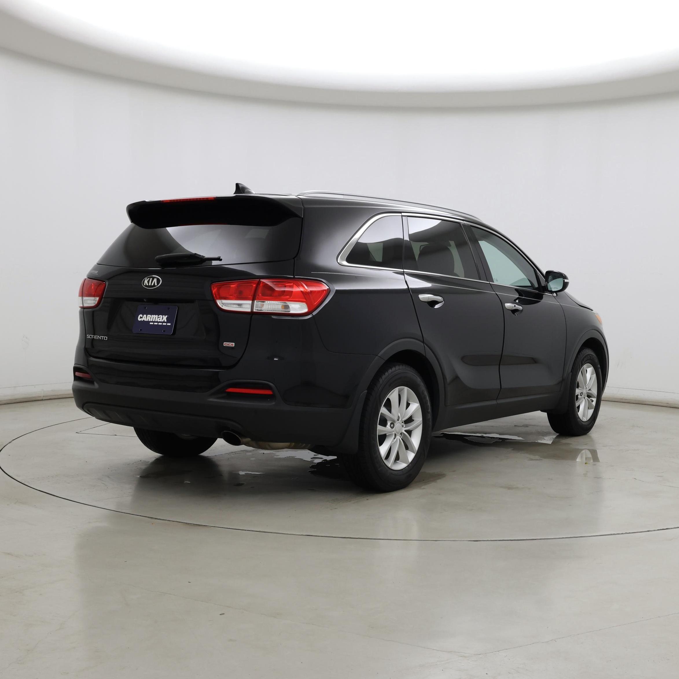 Thumbnail: 2017 Kia Sorento - 8