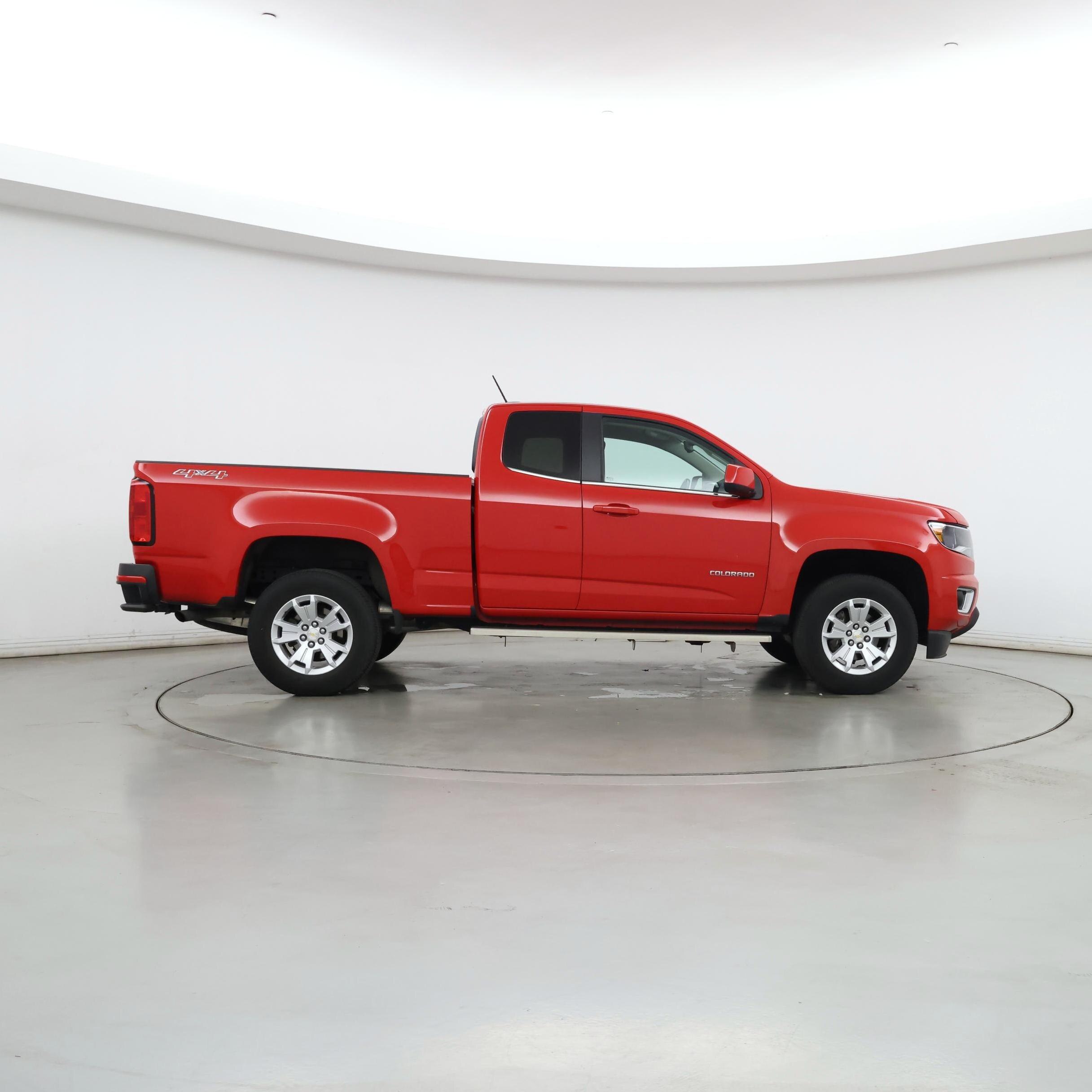 Thumbnail: 2019 Chevrolet Colorado - 7