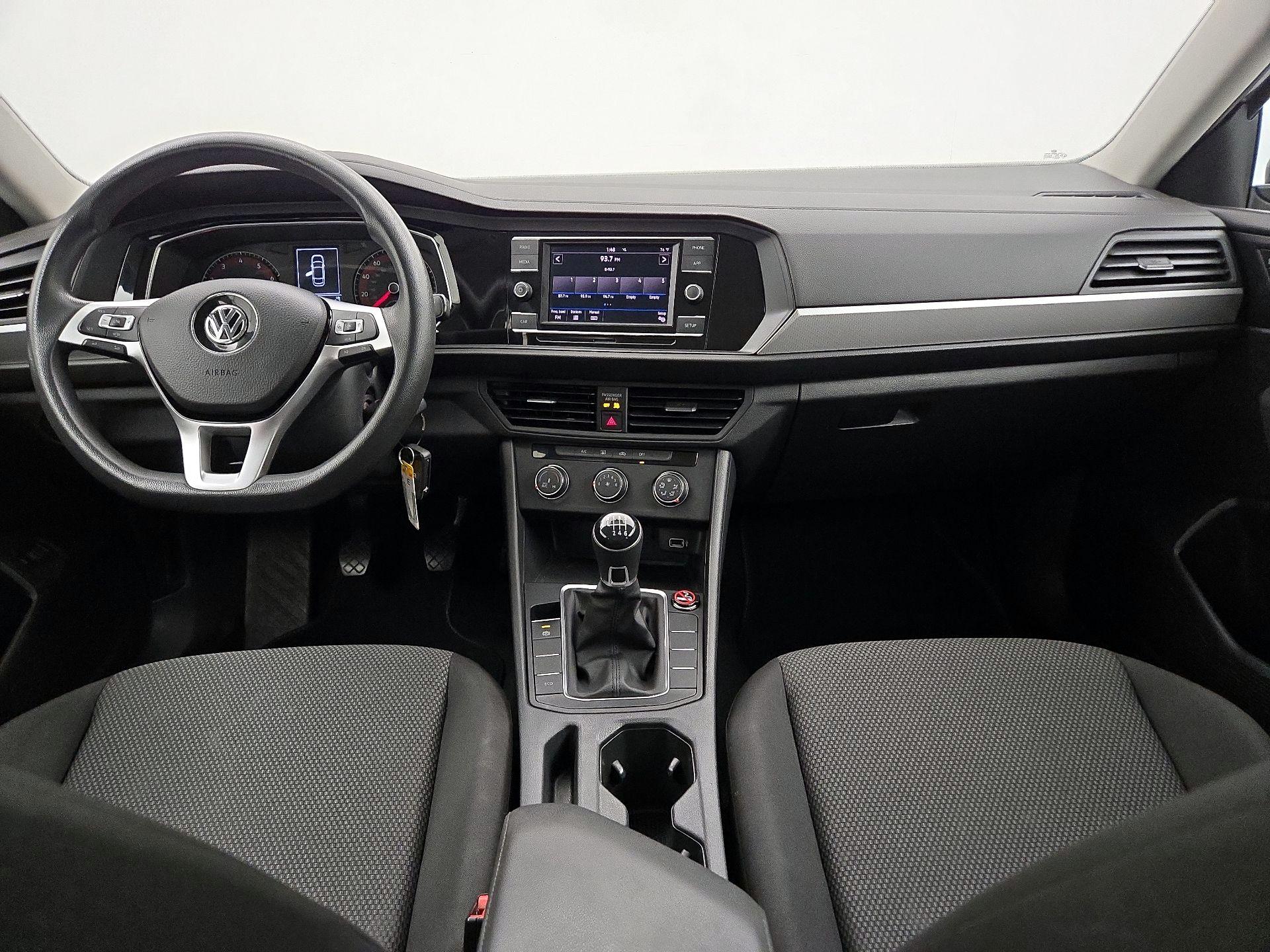 Thumbnail: 2019 Volkswagen Jetta - 9