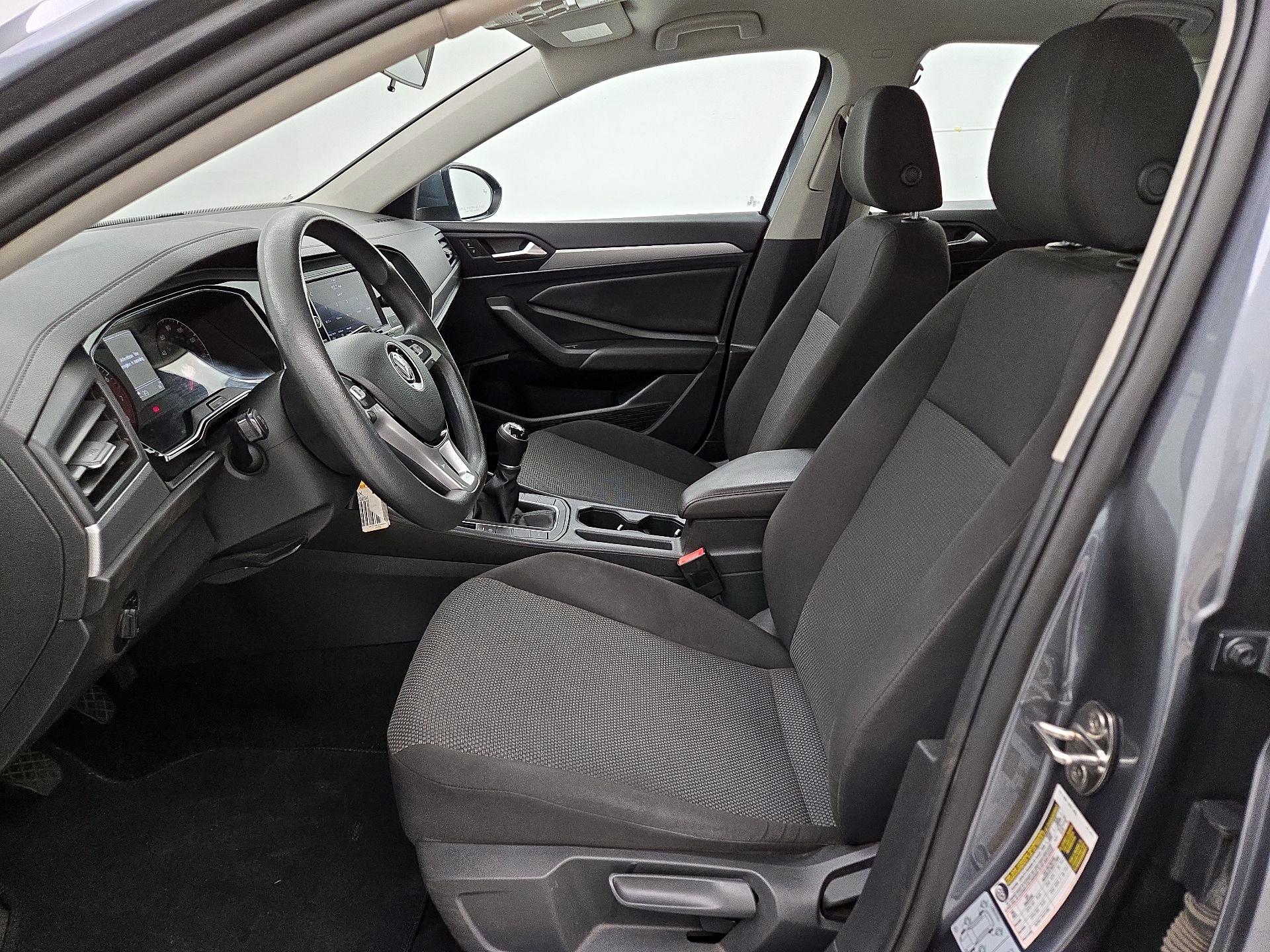 Thumbnail: 2019 Volkswagen Jetta - 11