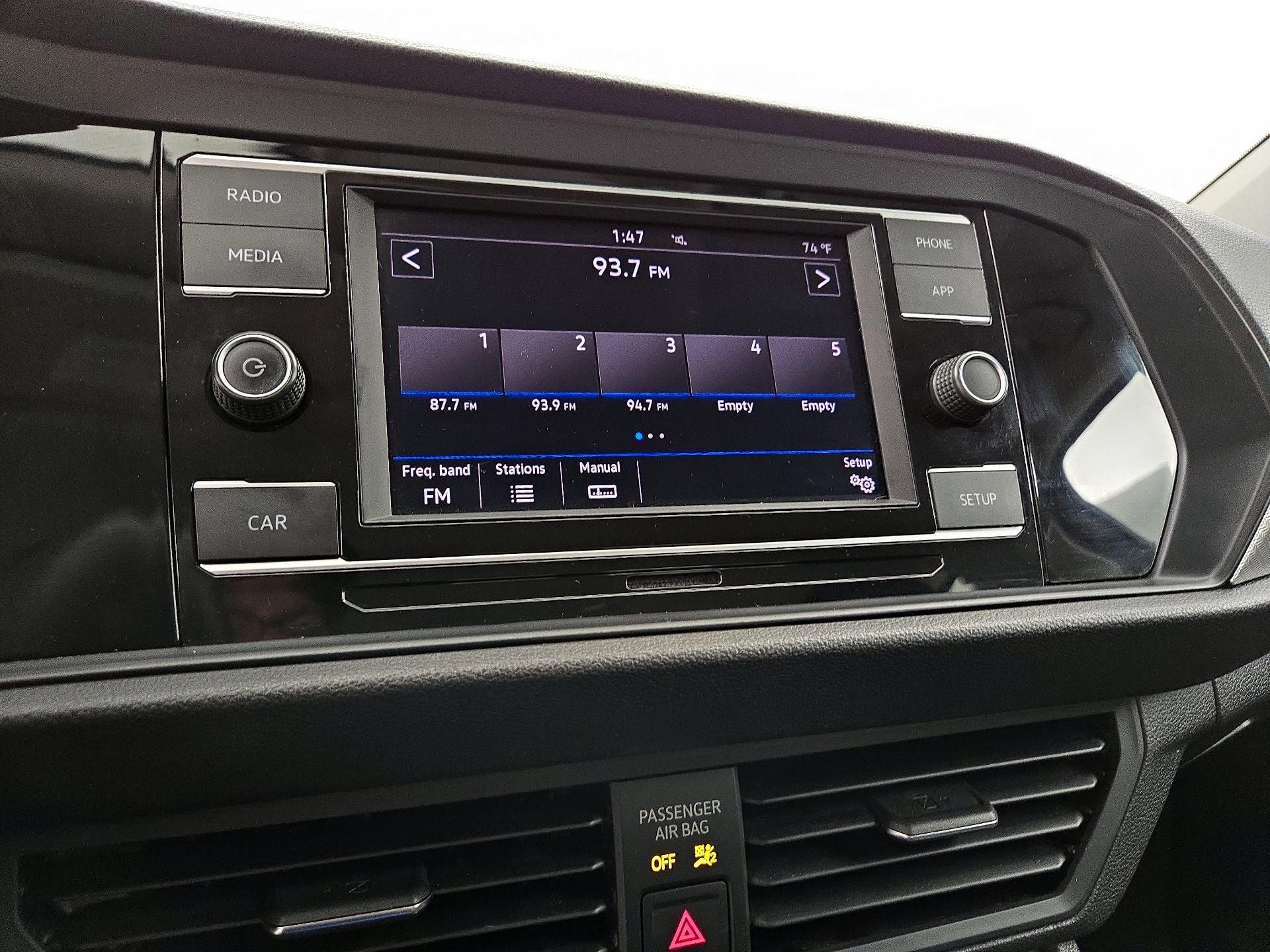 Thumbnail: 2019 Volkswagen Jetta - 15