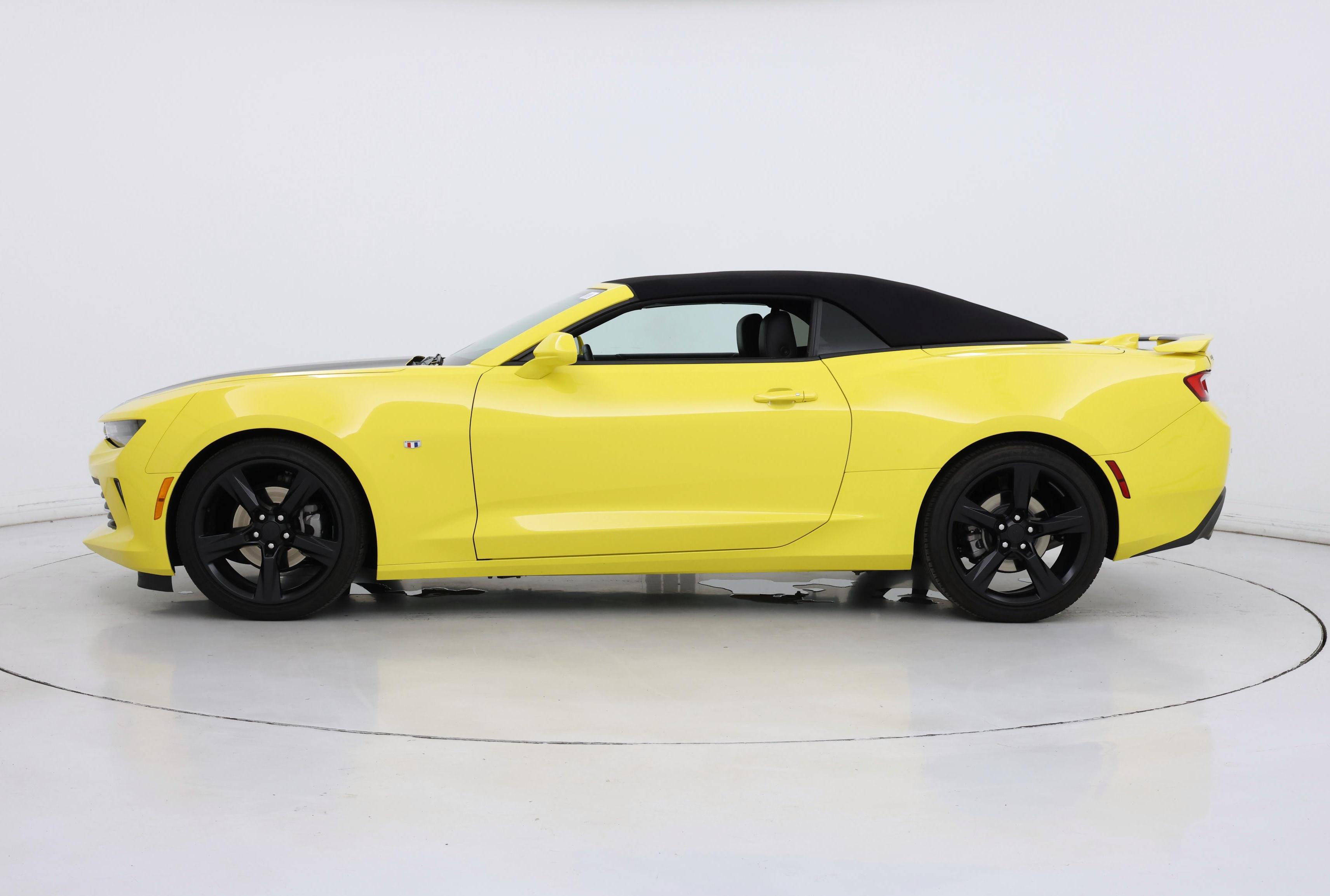 Thumbnail: 2017 Chevrolet Camaro - 3