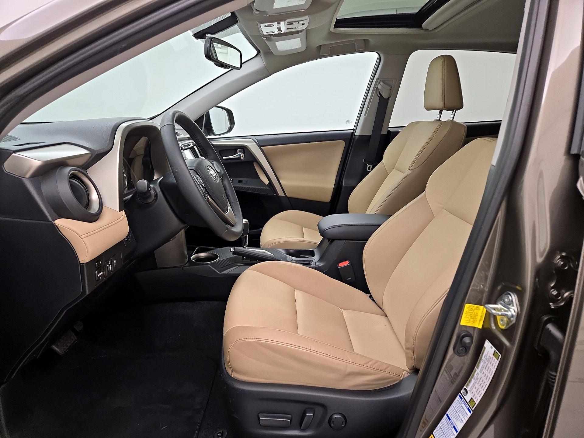 Thumbnail: 2014 Toyota RAV4 - 11