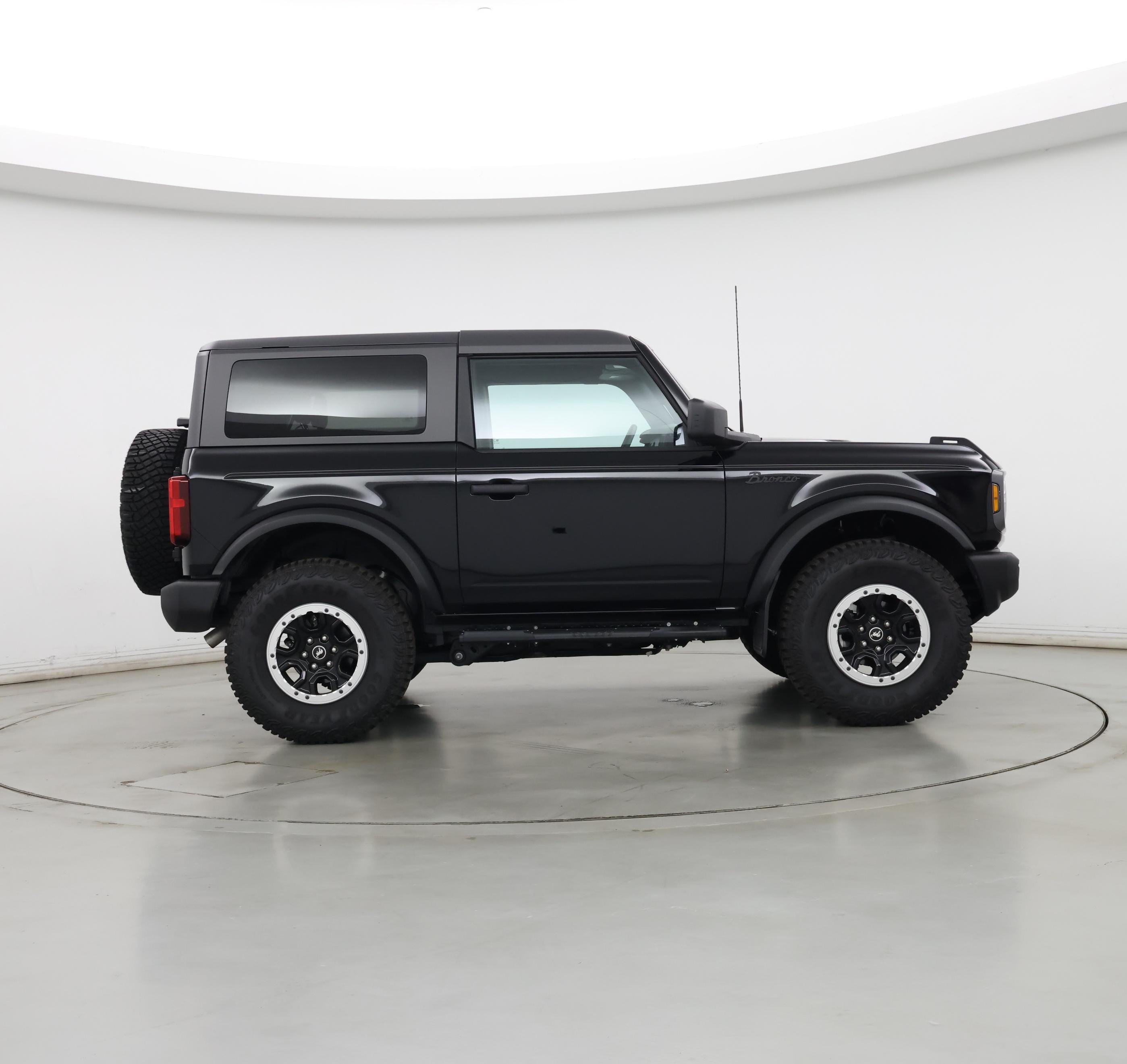 Thumbnail: 2023 Ford Bronco - 7