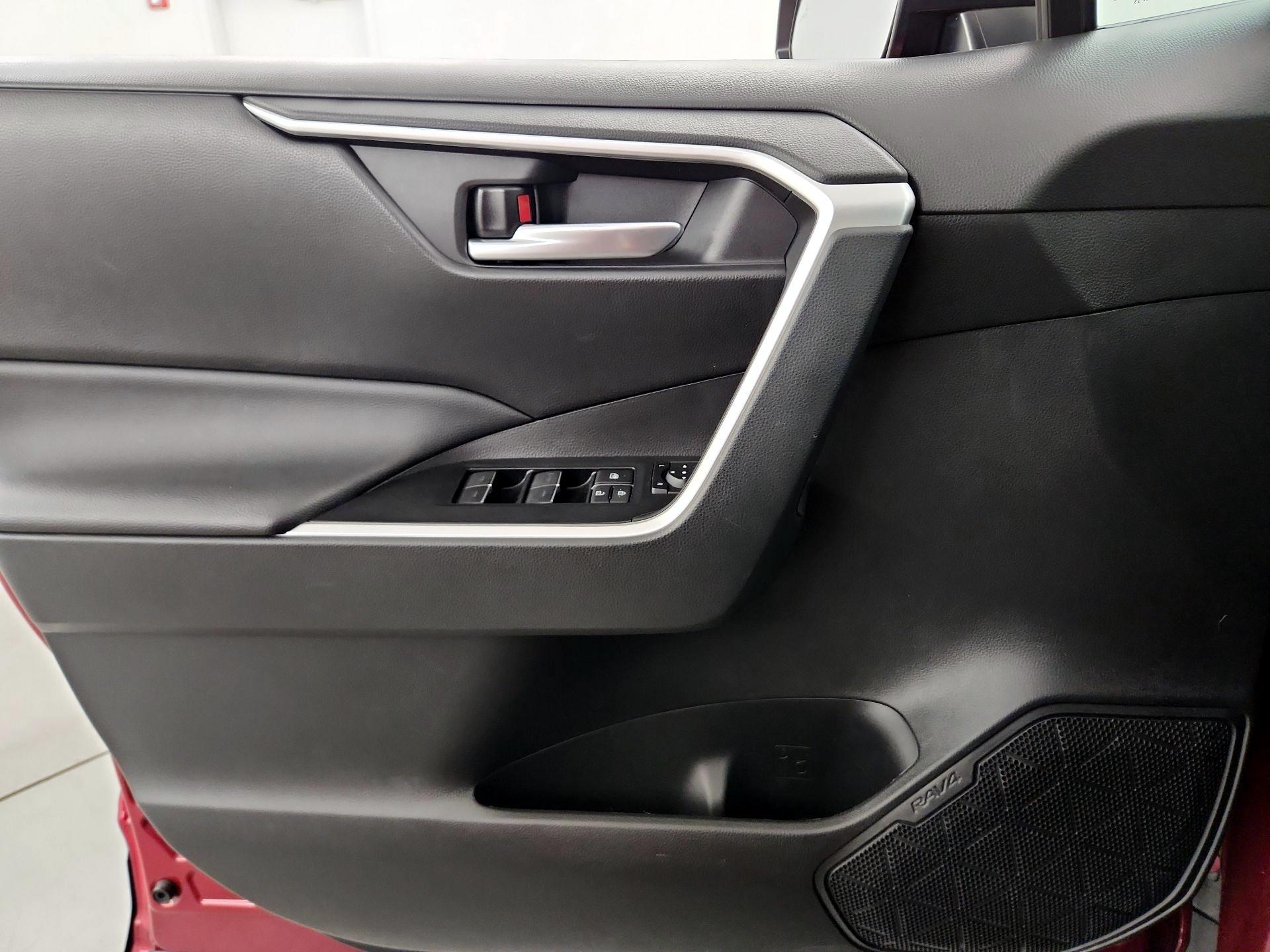 Thumbnail: 2023 Toyota RAV4 - 12