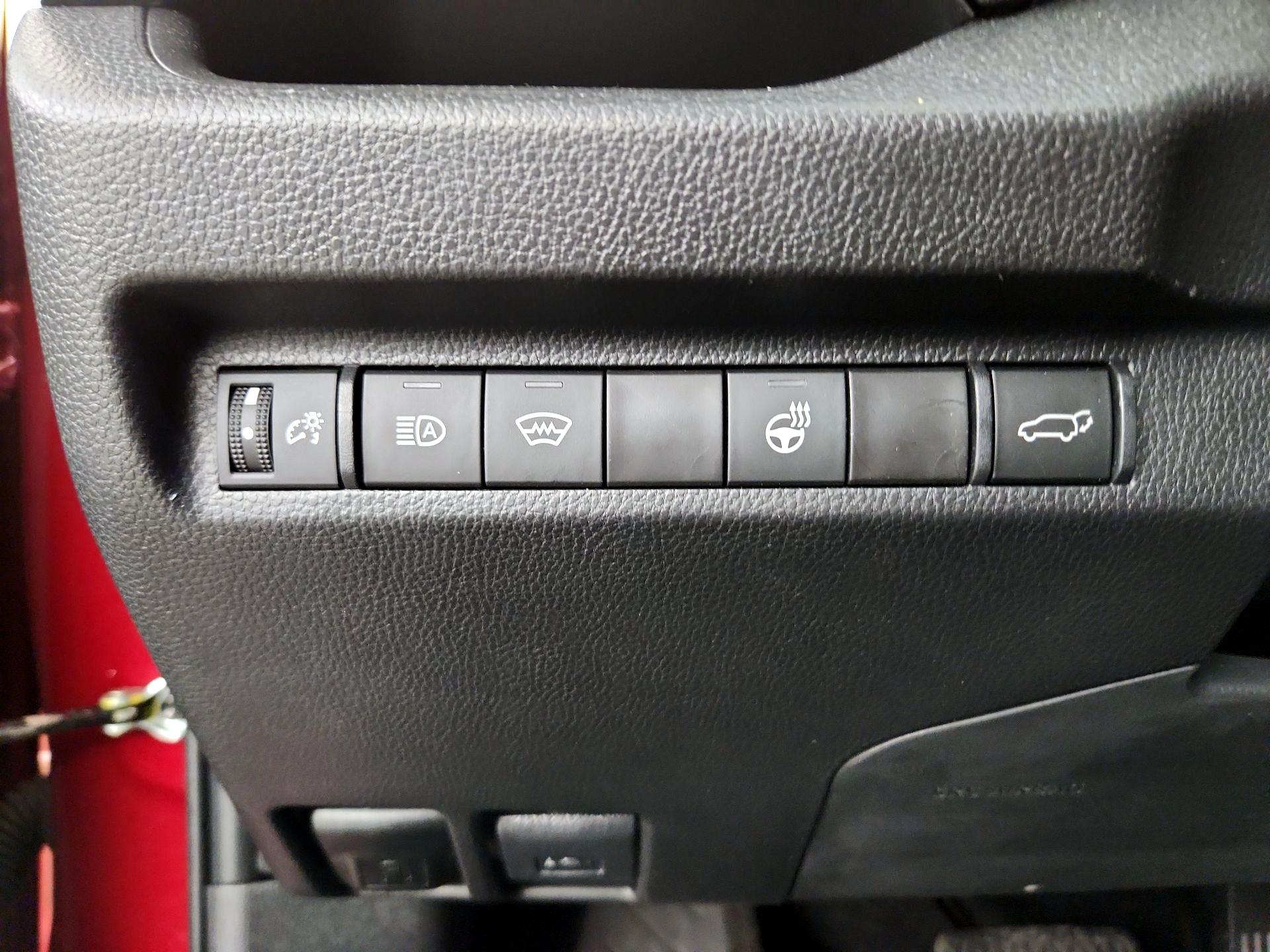 Thumbnail: 2023 Toyota RAV4 - 13
