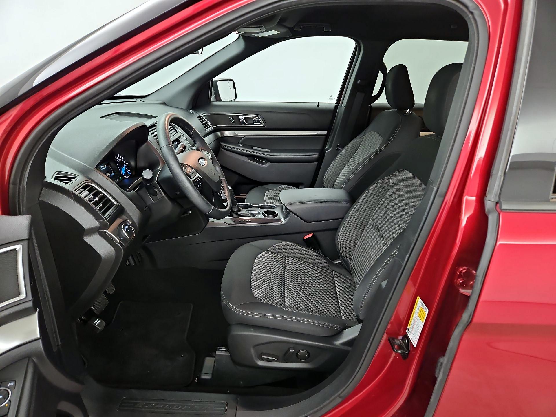 Thumbnail: 2019 Ford Explorer - 11