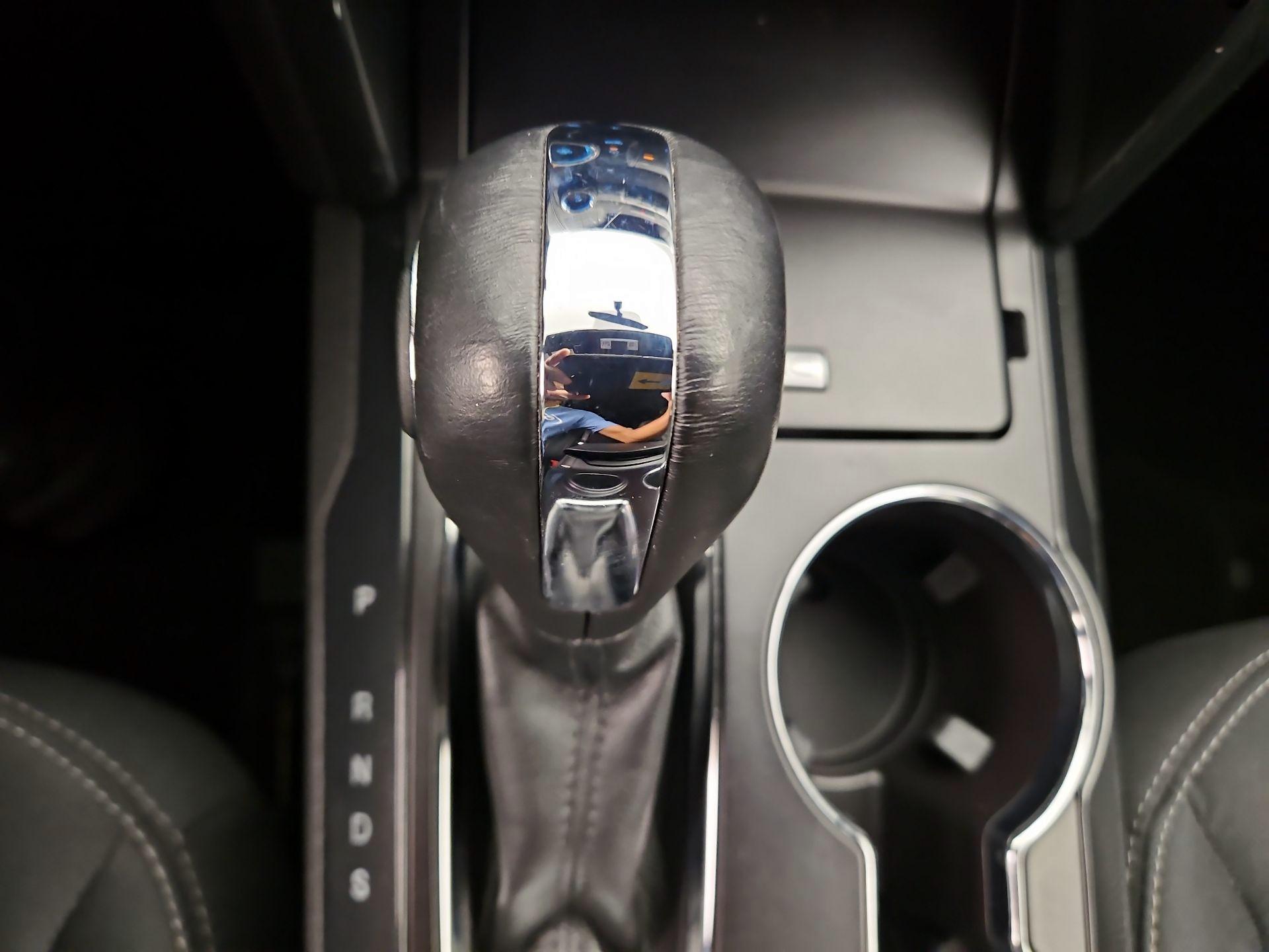 Thumbnail: 2019 Ford Explorer - 17