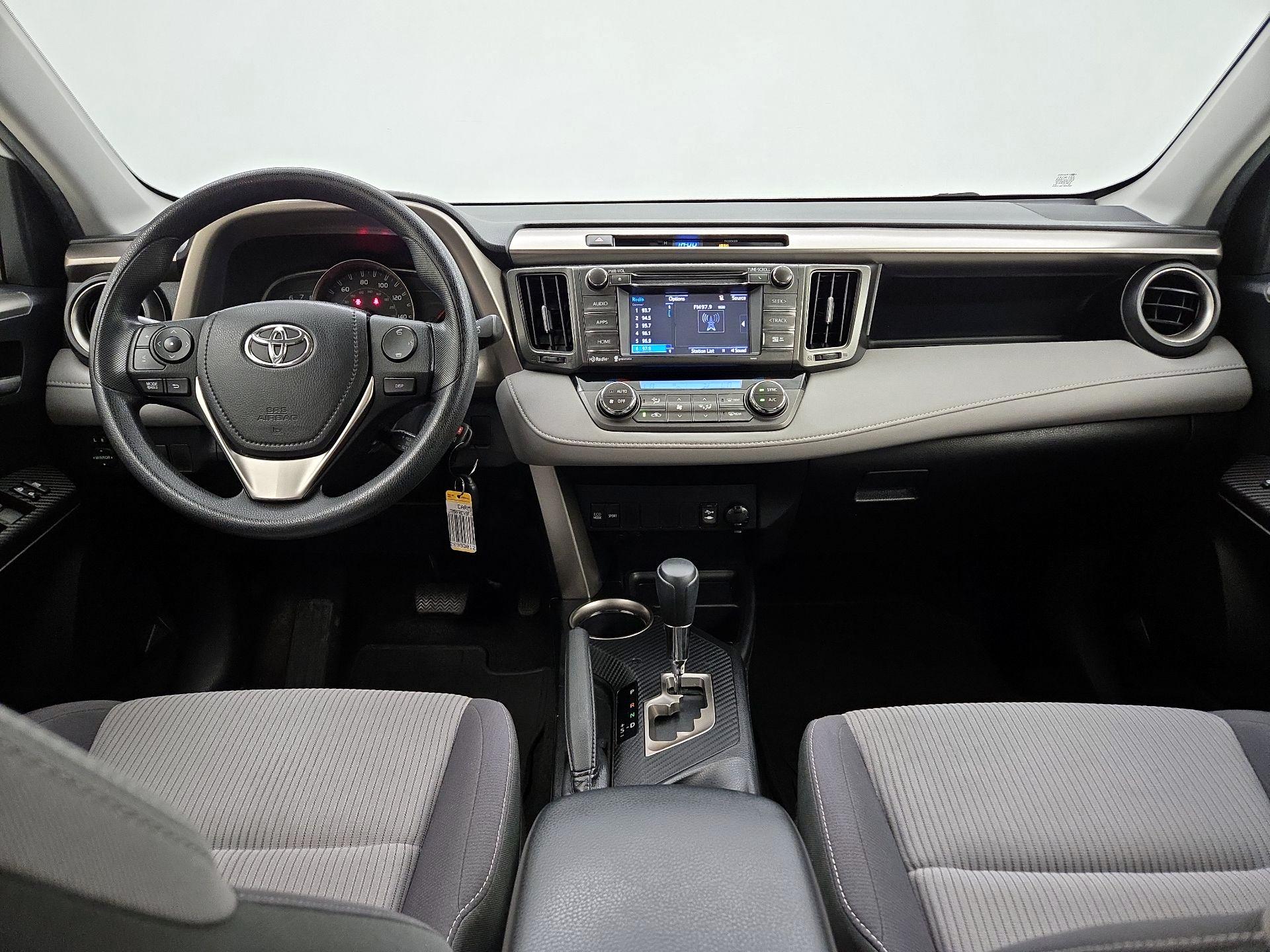 Thumbnail: 2015 Toyota RAV4 - 9