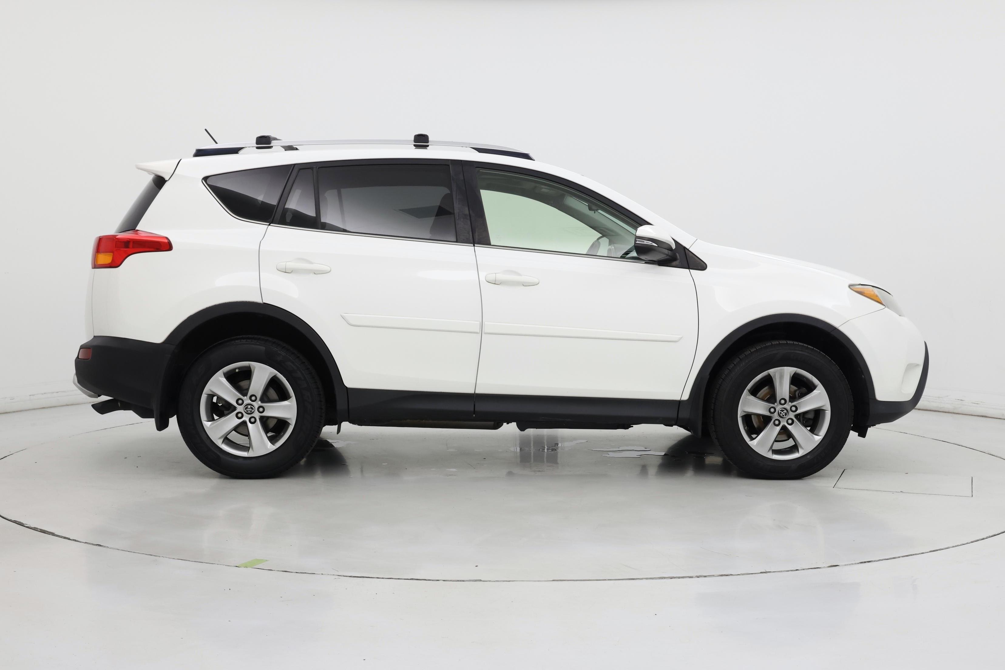 Thumbnail: 2015 Toyota RAV4 - 7
