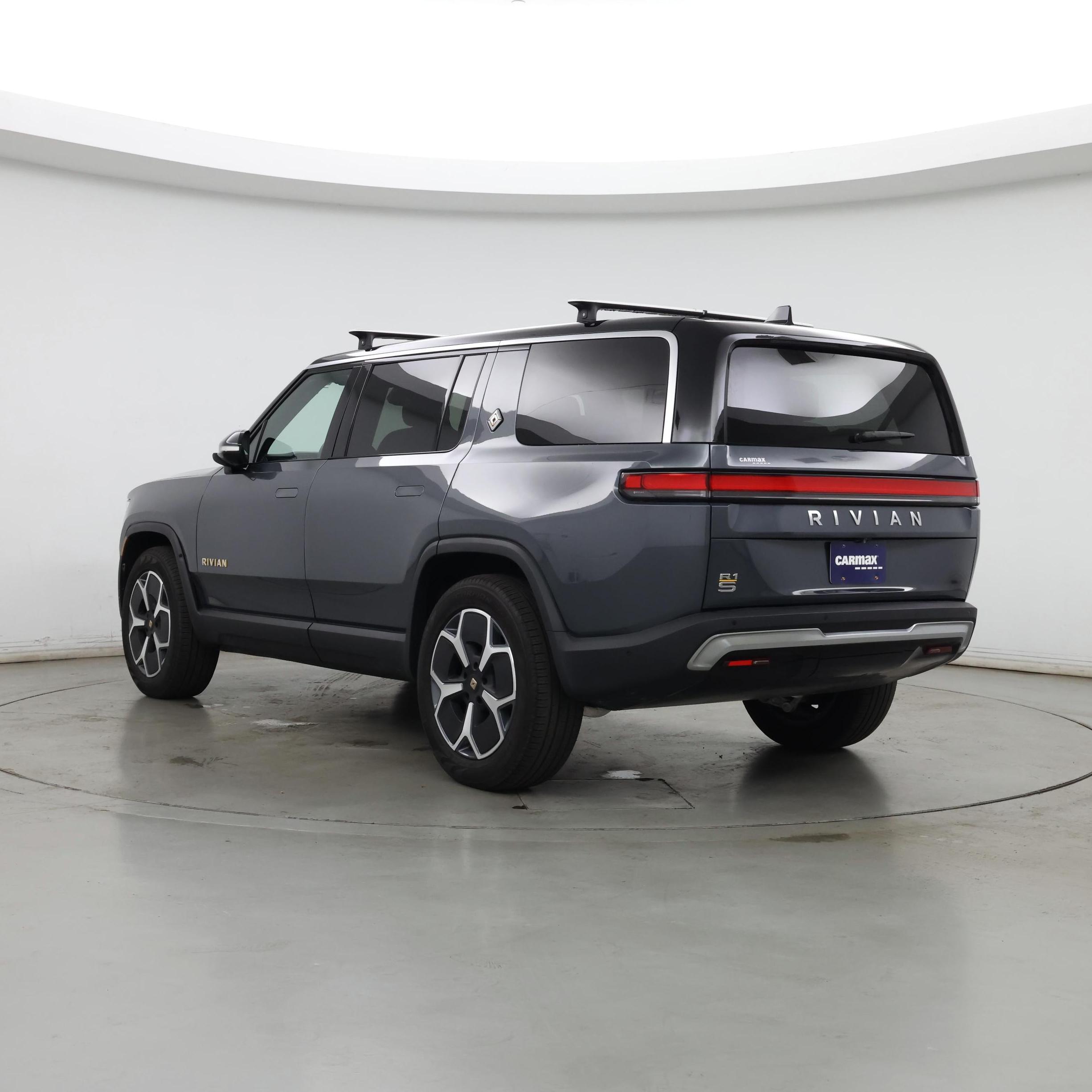 Thumbnail: 2024 Rivian R1S - 2