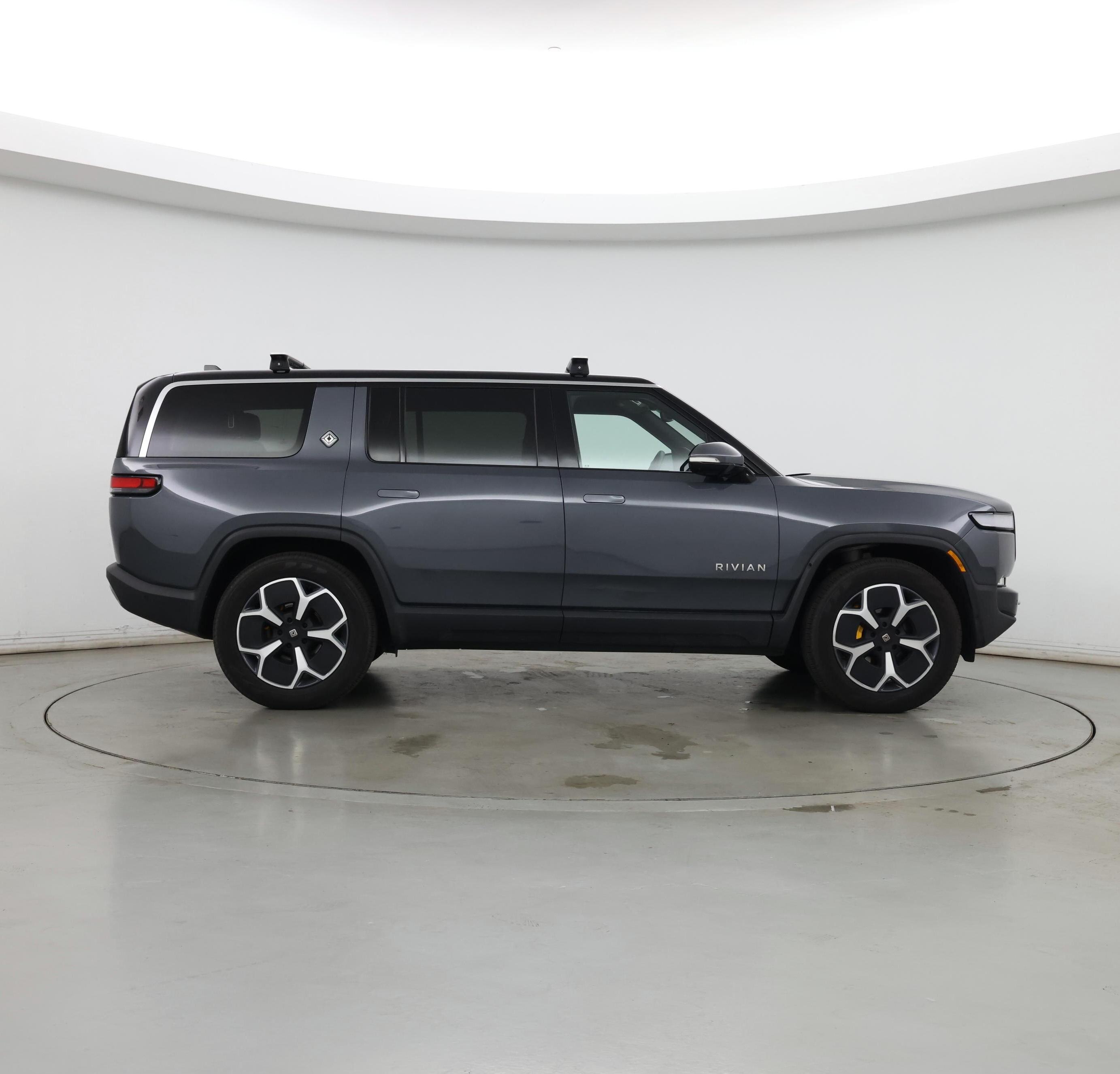Thumbnail: 2024 Rivian R1S - 7