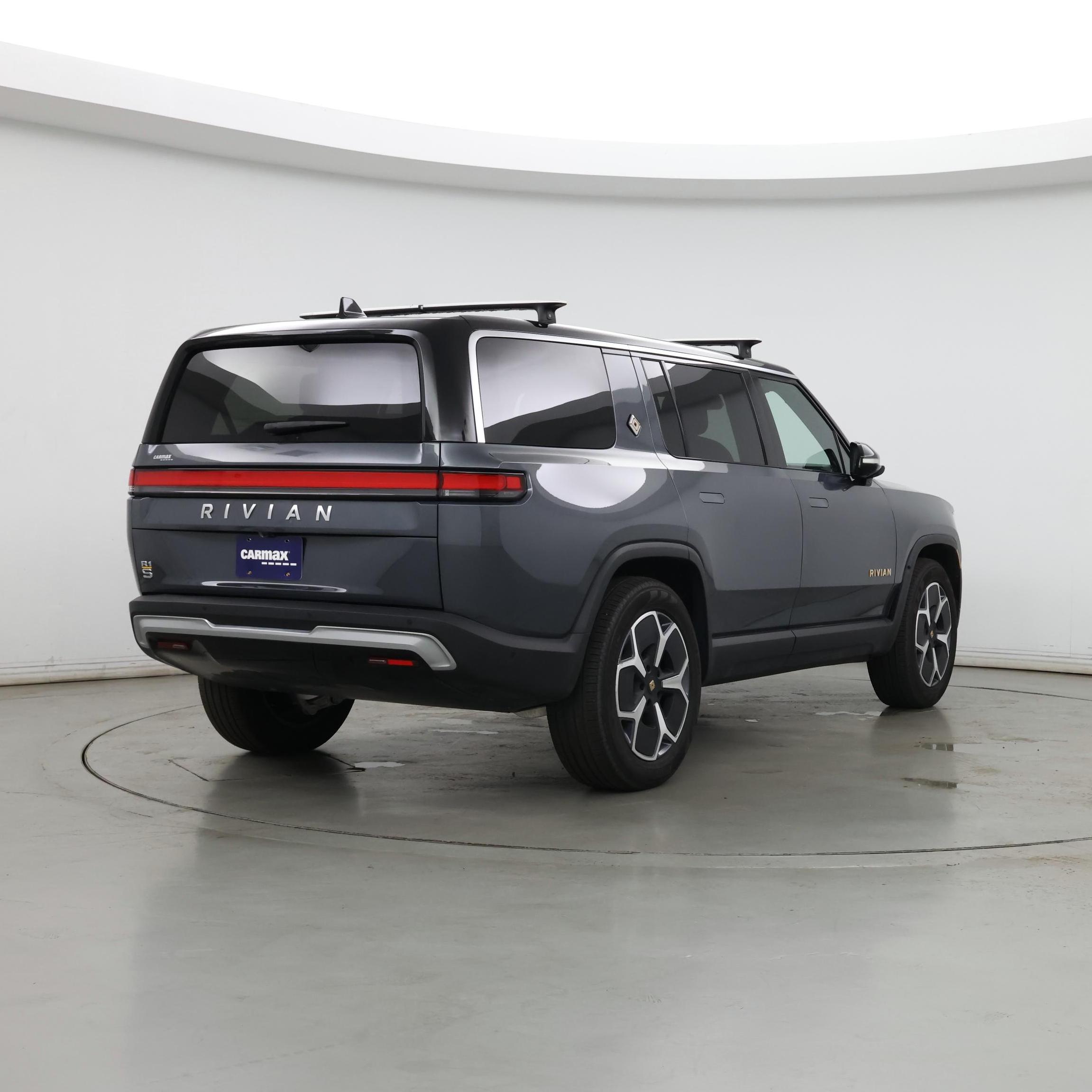 Thumbnail: 2024 Rivian R1S - 8
