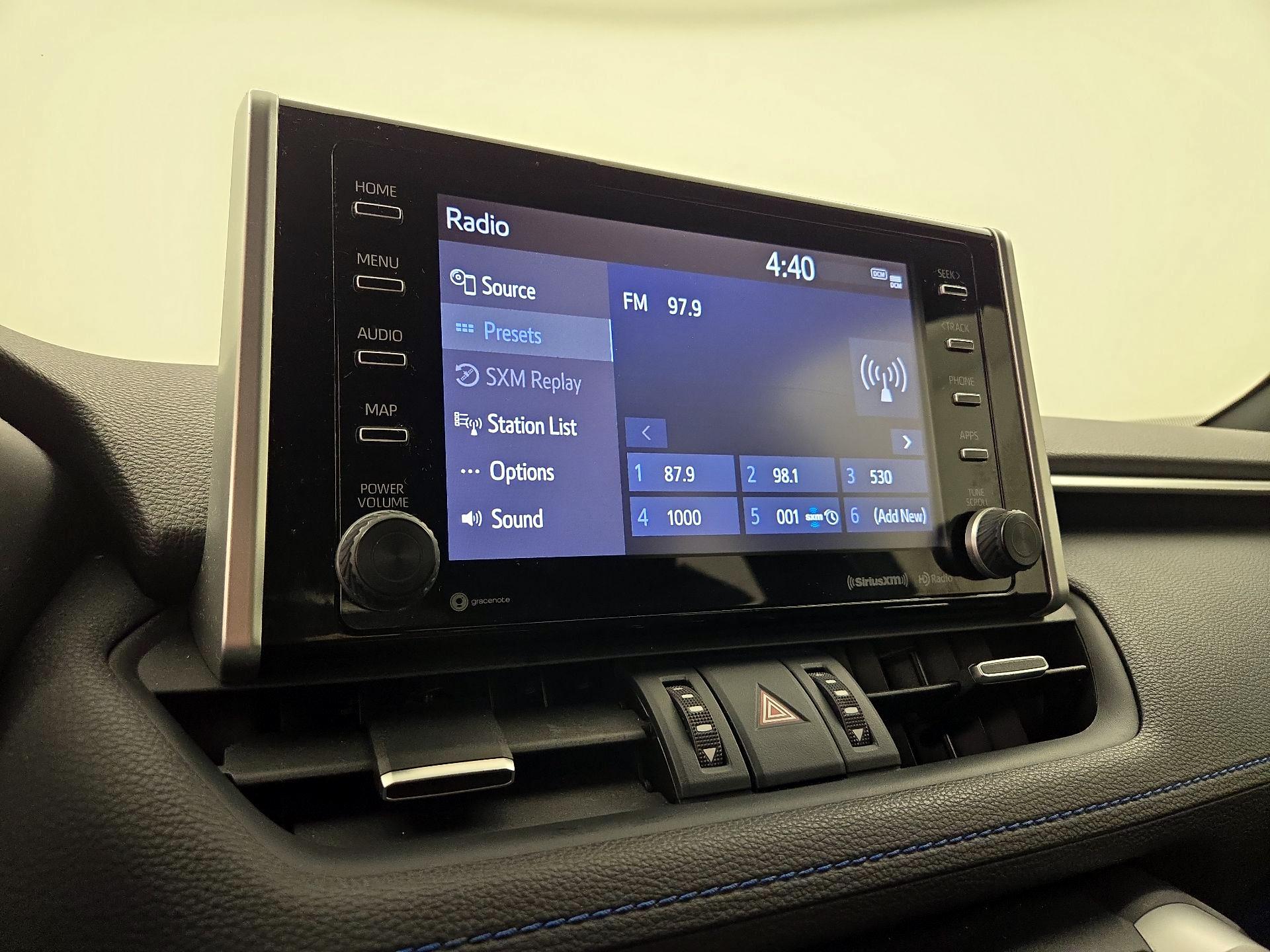 Thumbnail: 2019 Toyota RAV4 - 15