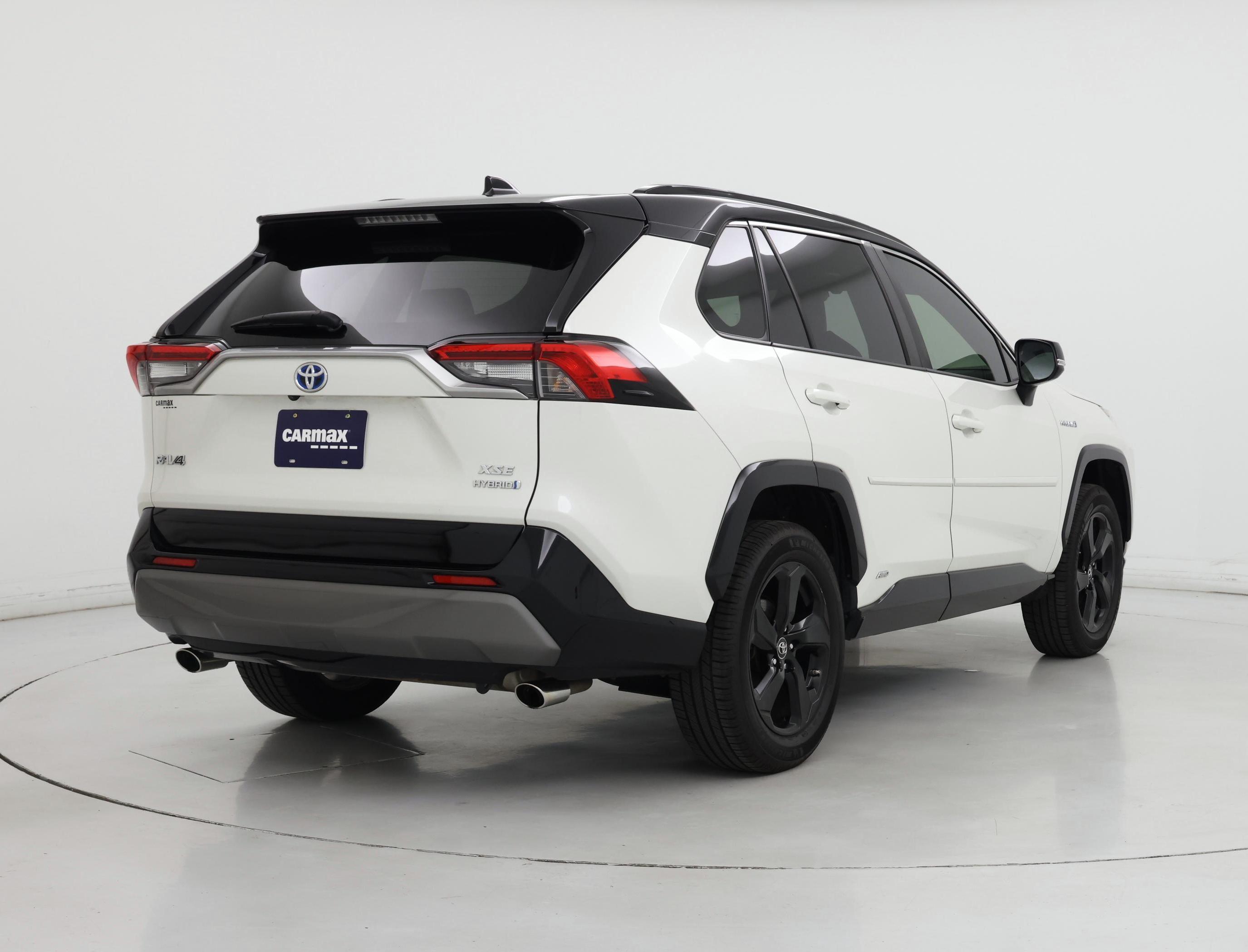 Thumbnail: 2019 Toyota RAV4 - 8