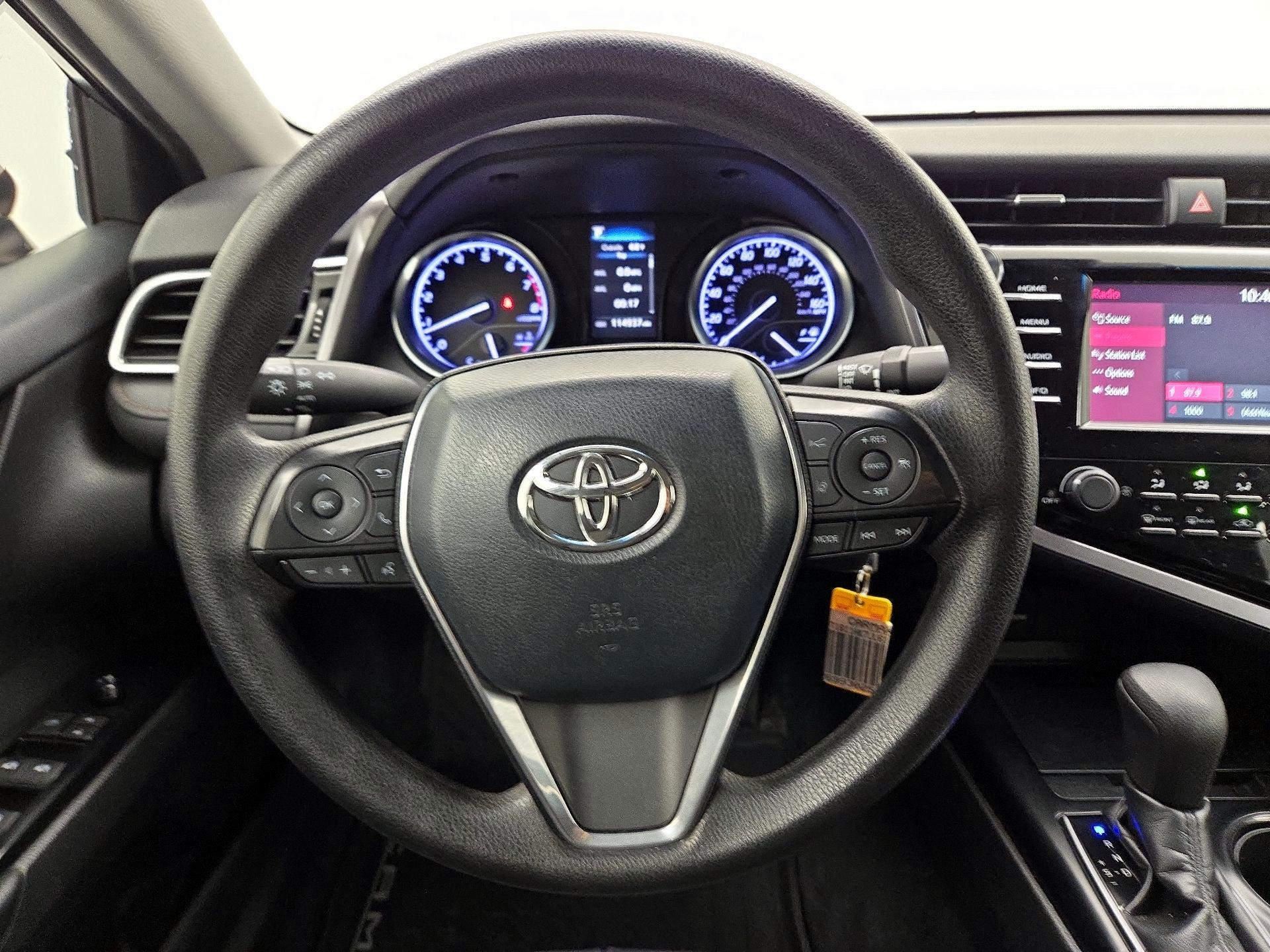 Thumbnail: 2018 Toyota Camry - 10