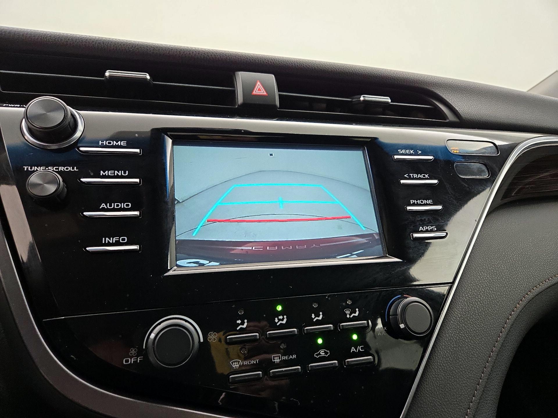 Thumbnail: 2018 Toyota Camry - 14