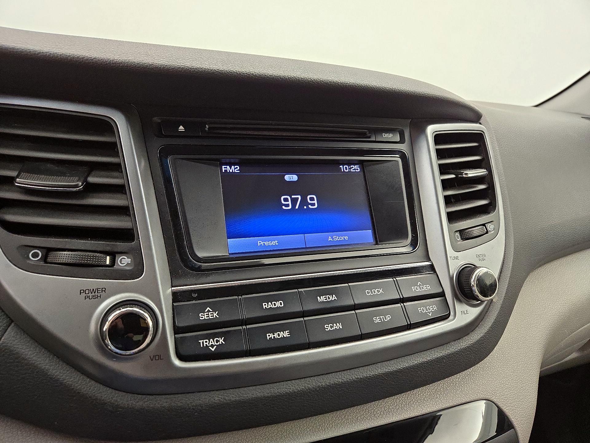 Thumbnail: 2018 Hyundai Tucson - 15