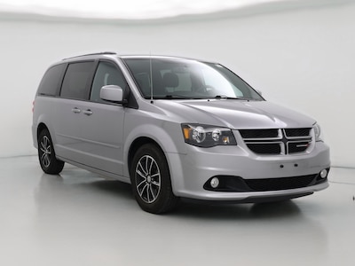 Gray 2017 Dodge Grand Caravan GT