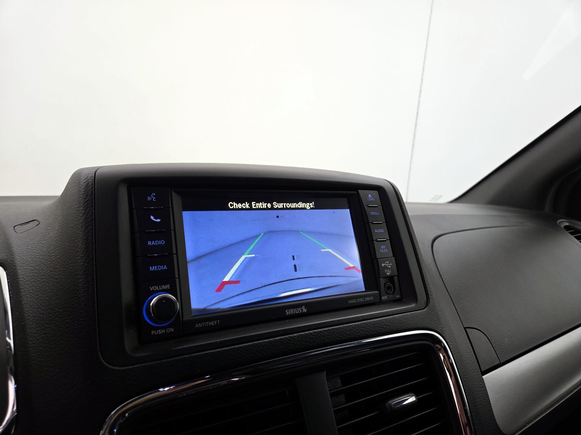 Thumbnail: 2017 Dodge Grand Caravan - 14