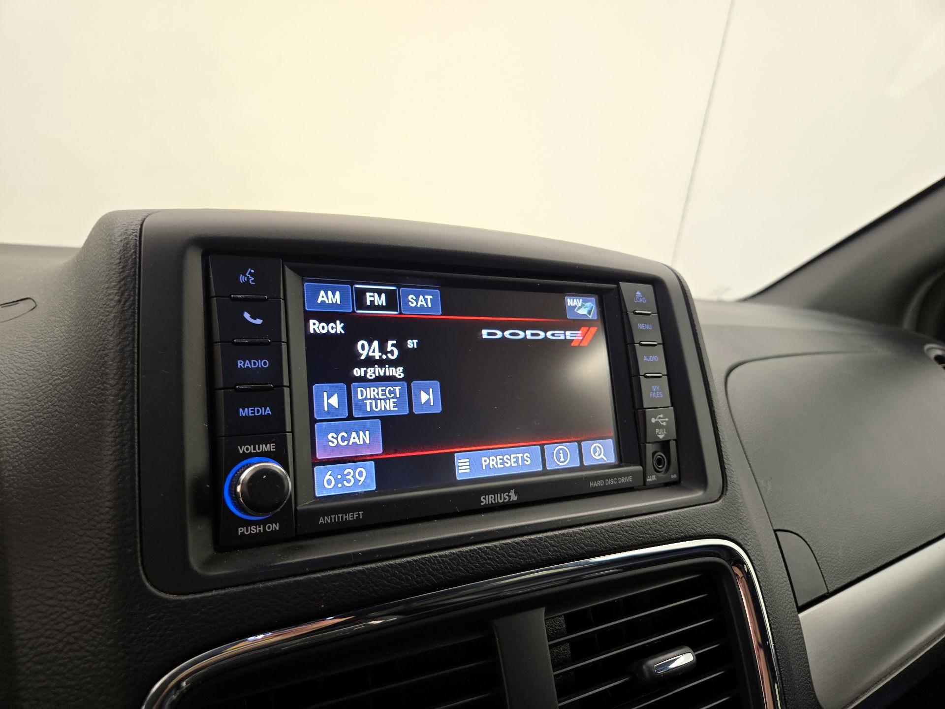Thumbnail: 2017 Dodge Grand Caravan - 15