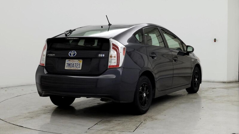 2015 Toyota Prius Two 8