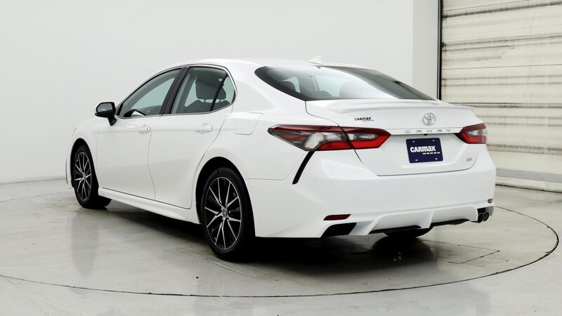 2024 Toyota Camry SE 2