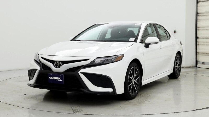 2024 Toyota Camry SE 4