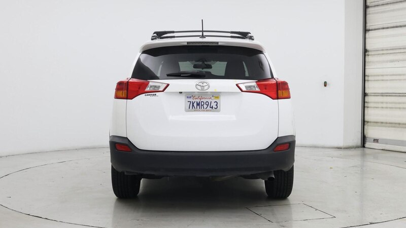 2015 Toyota RAV4 XLE 6