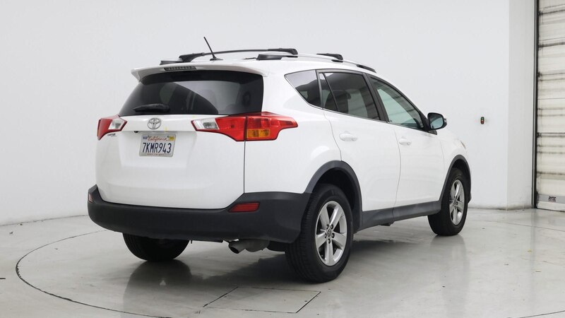 2015 Toyota RAV4 XLE 8