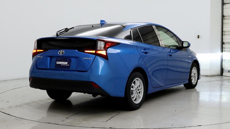 2022 Toyota Prius LE 8