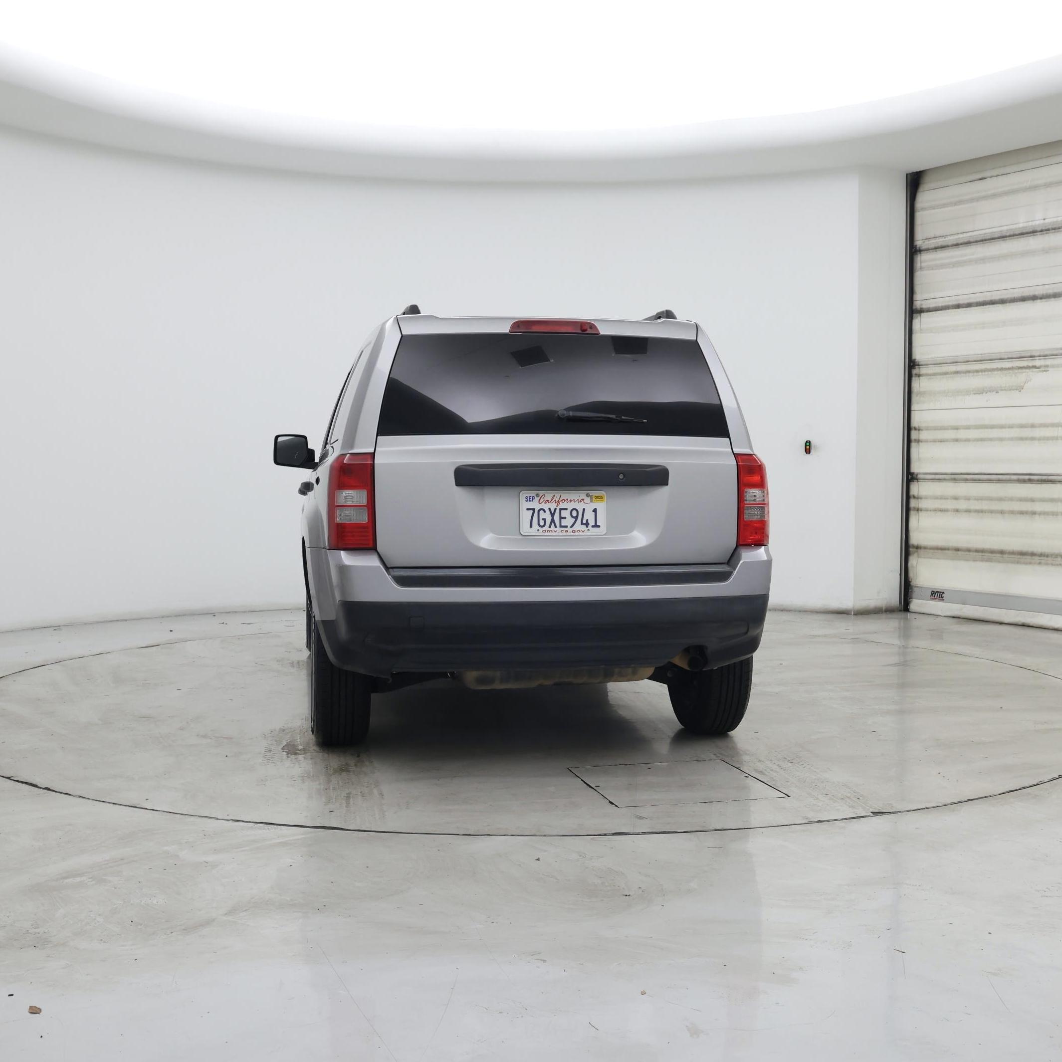 Thumbnail: 2014 Jeep Patriot - 6