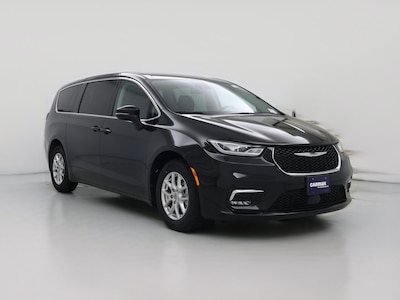 2023 Chrysler Pacifica Touring L -
                Fairfield, CA