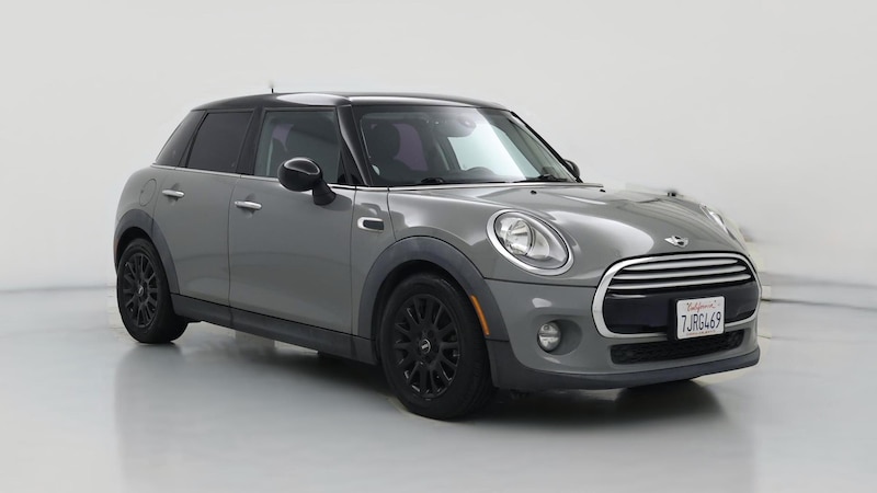 2015 MINI Cooper Hardtop  Hero Image