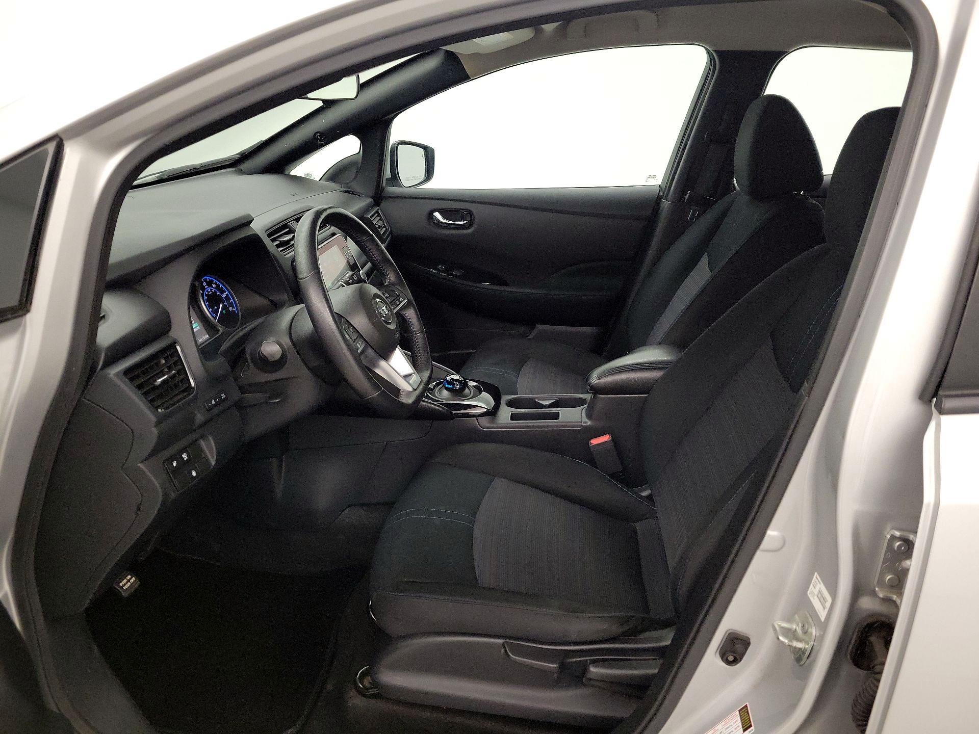 Thumbnail: 2020 Nissan Leaf - 11