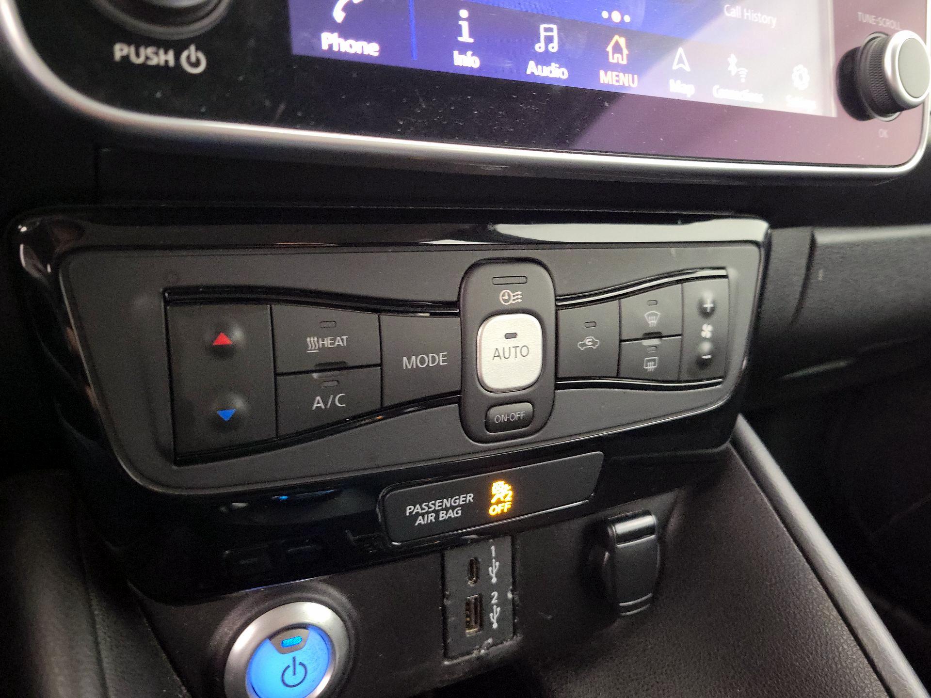 Thumbnail: 2020 Nissan Leaf - 17