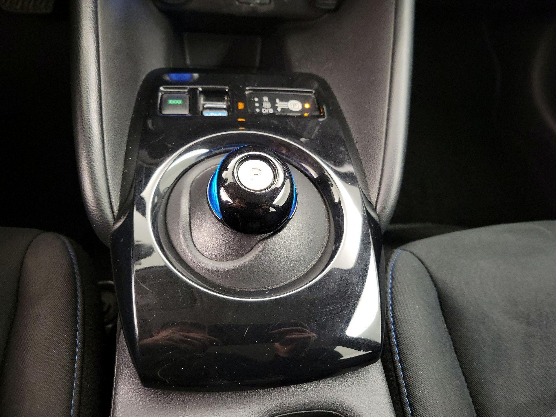 Thumbnail: 2020 Nissan Leaf - 18