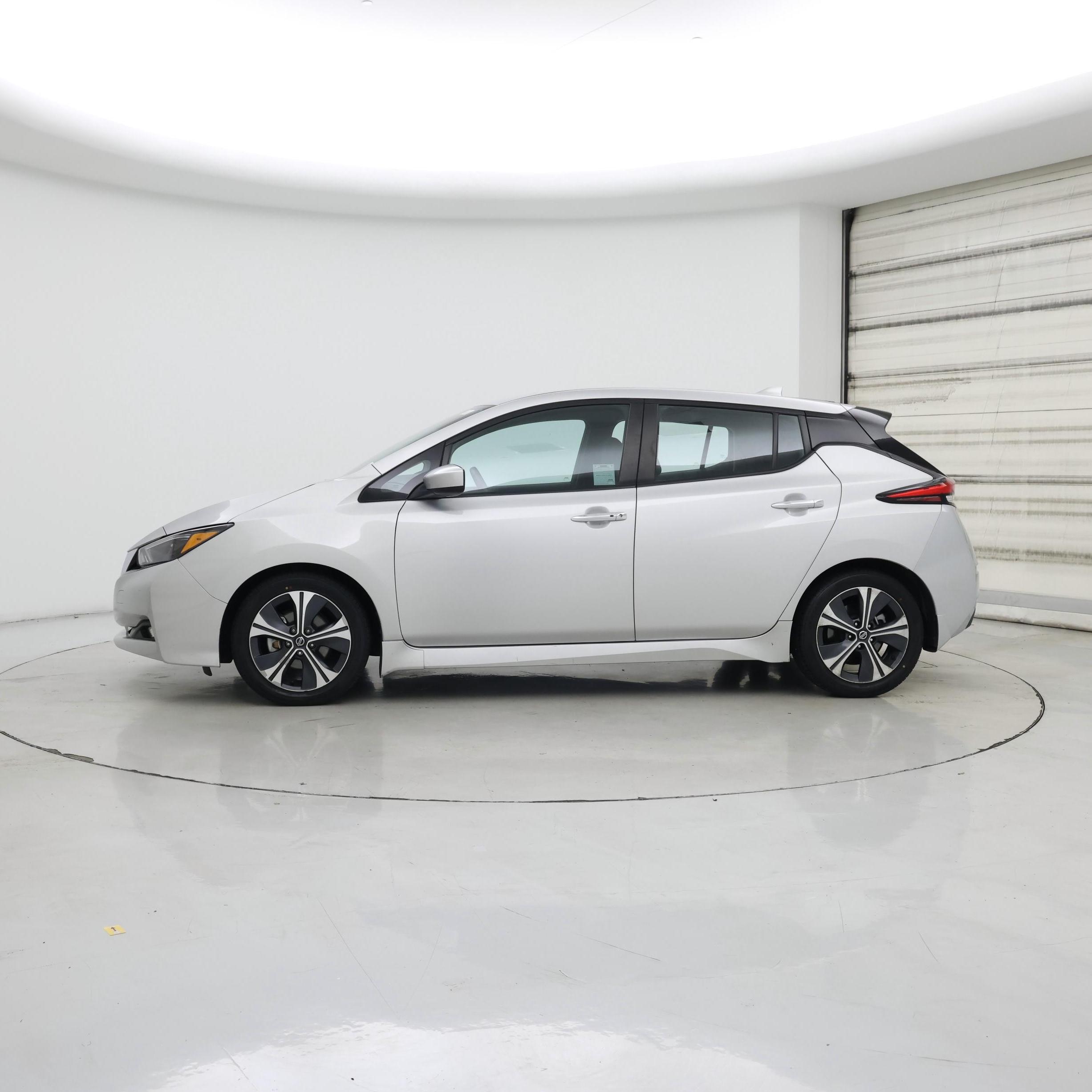 Thumbnail: 2020 Nissan Leaf - 3