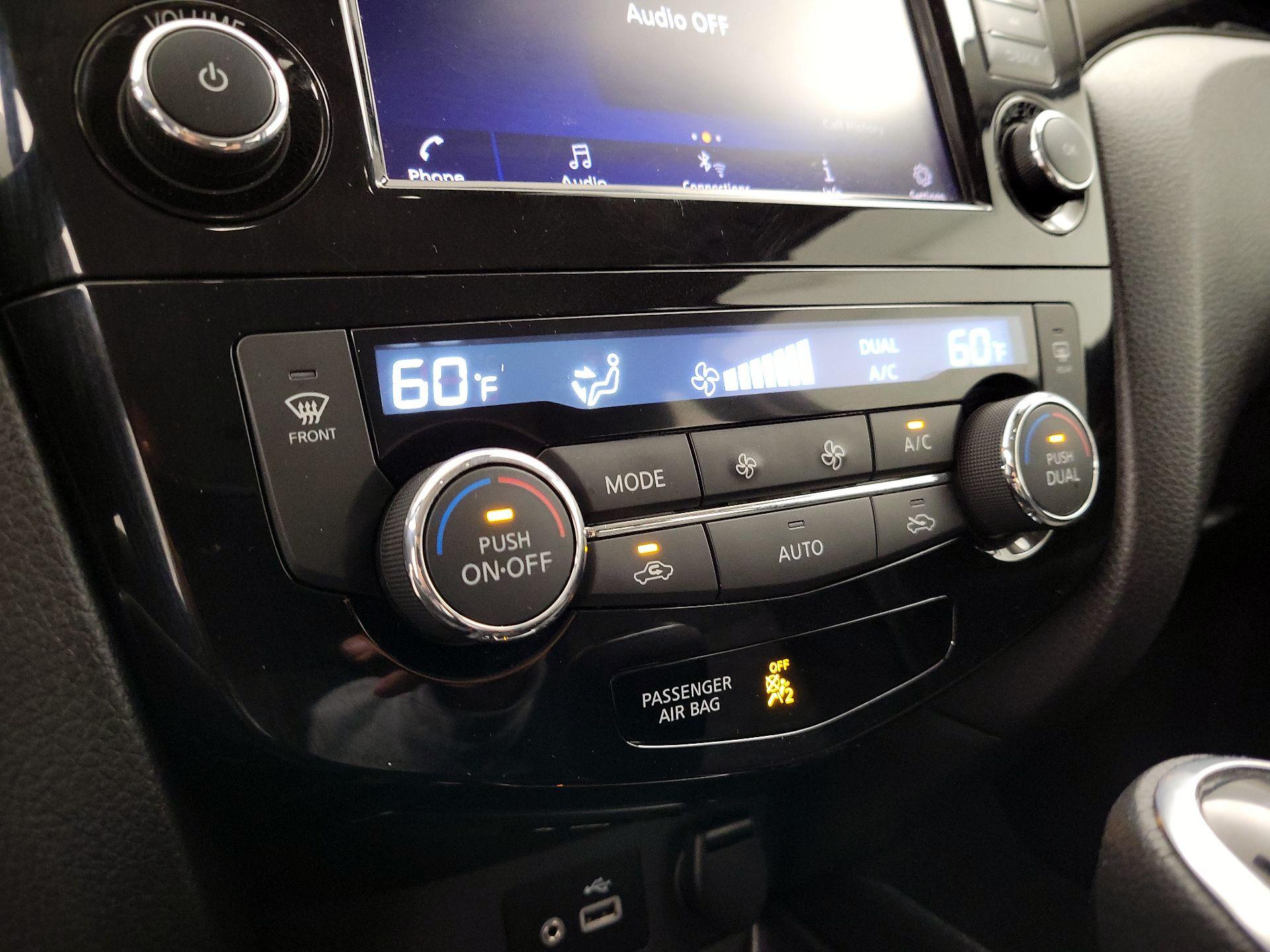 Thumbnail: 2021 Nissan Rogue Sport - 16