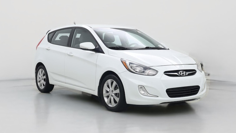 2013 Hyundai Accent SE Hero Image