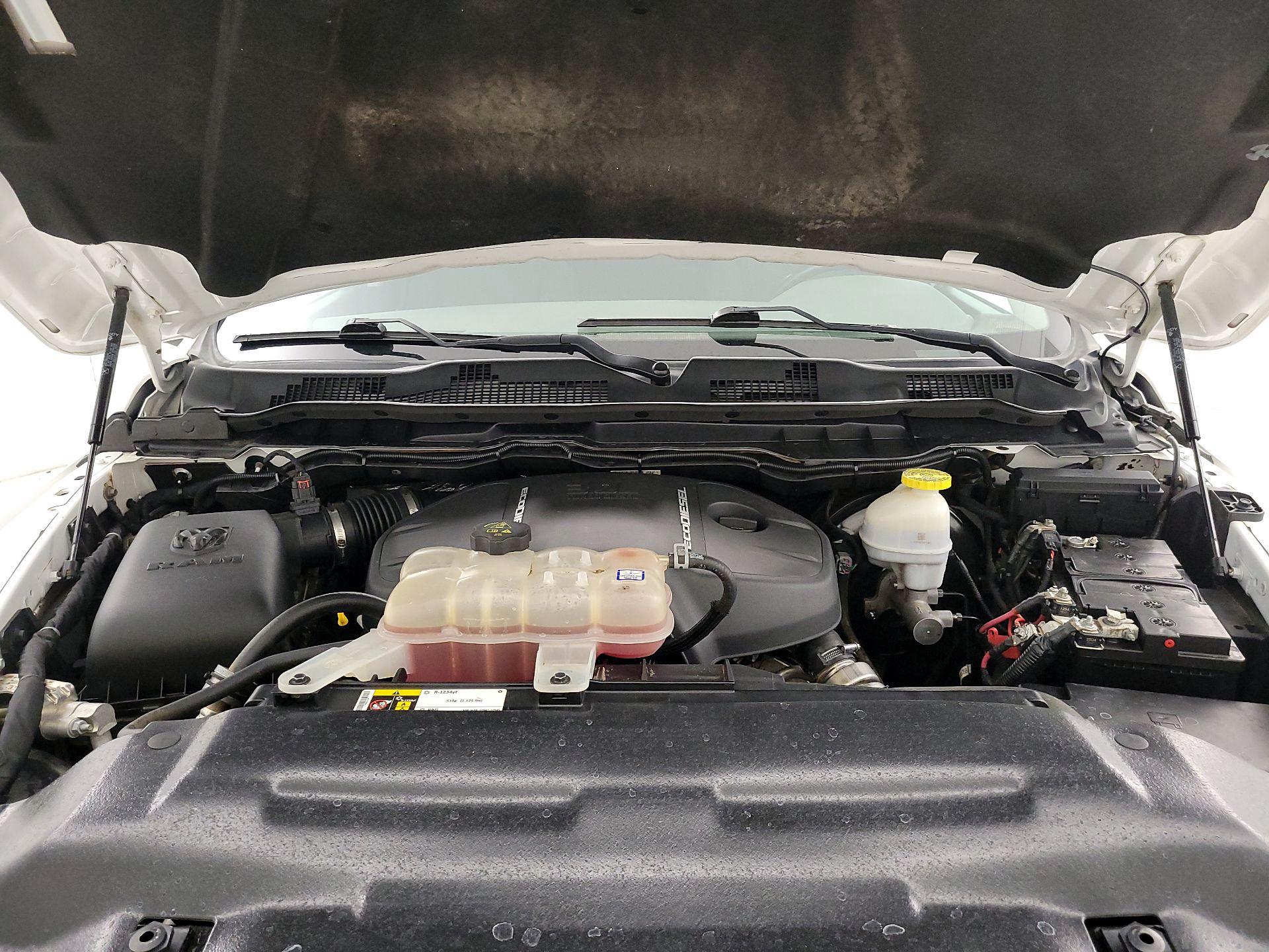 Thumbnail: 2019 RAM 1500 Classic - 18
