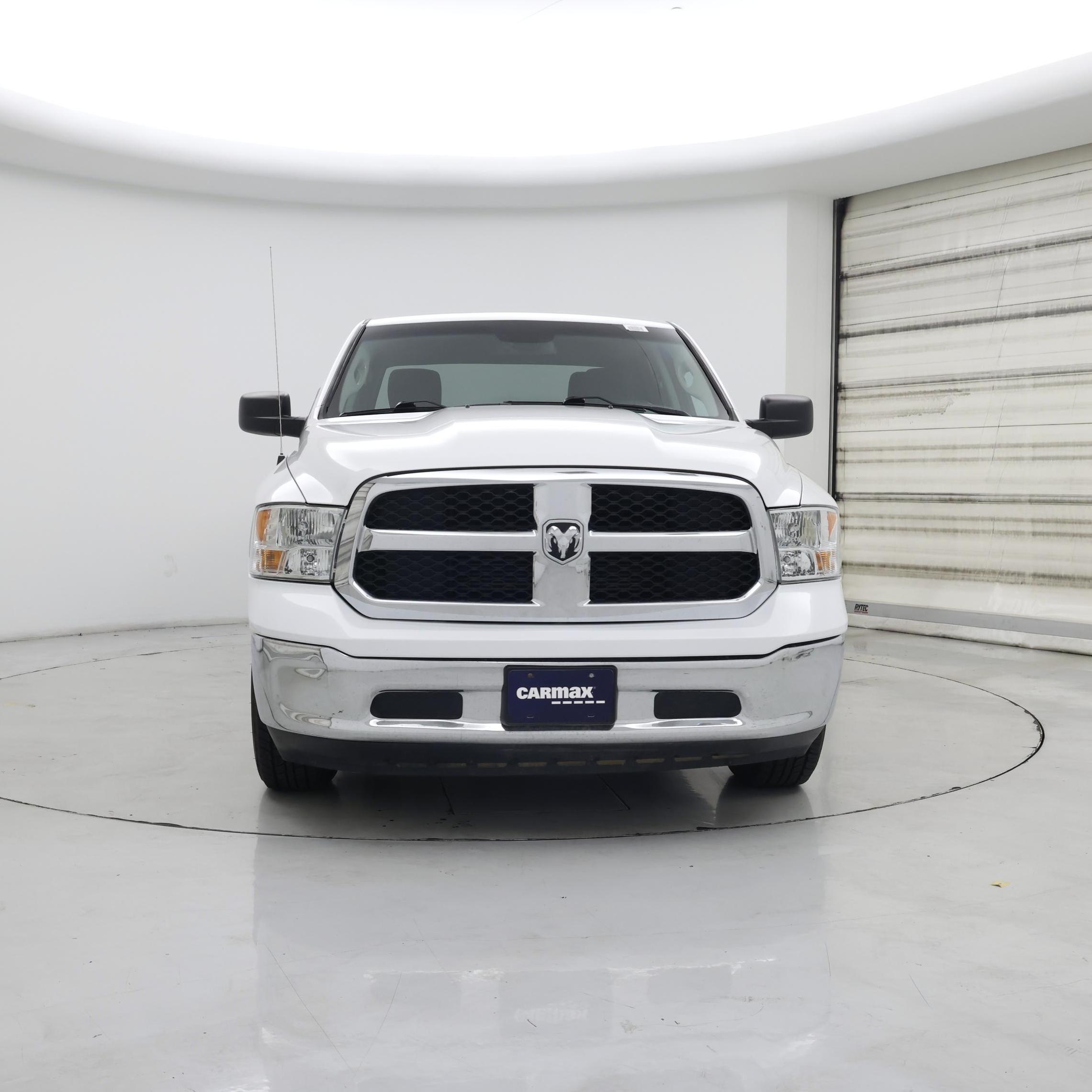 Thumbnail: 2019 RAM 1500 Classic - 5