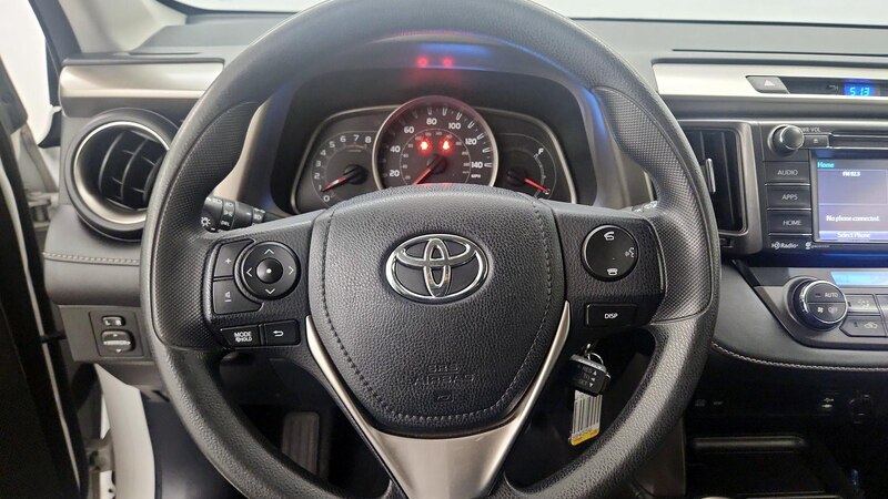 2015 Toyota RAV4 XLE 10